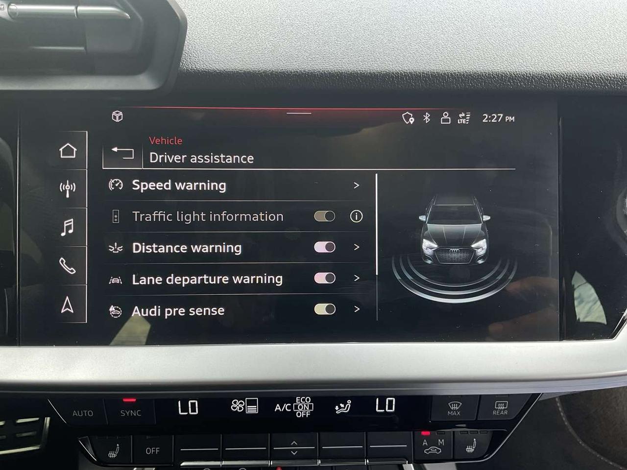 2024 Audi S3 Progressiv Quattro - S LINE! LTHR! SUNROOF! BACK-UP CAM! BSM! CAR PLAY! Photo