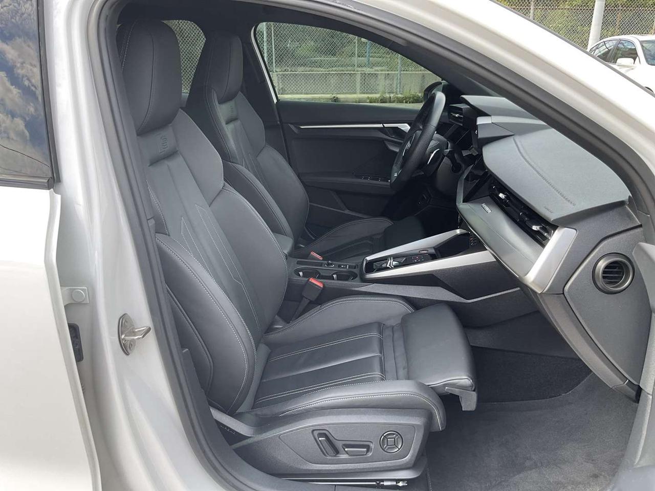 2024 Audi S3 Progressiv Quattro - S LINE! LTHR! SUNROOF! BACK-UP CAM! BSM! CAR PLAY! Photo