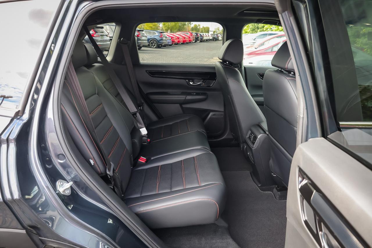 2024 Honda CR-V Hybrid Touring 4dr All-Wheel Drive Photo