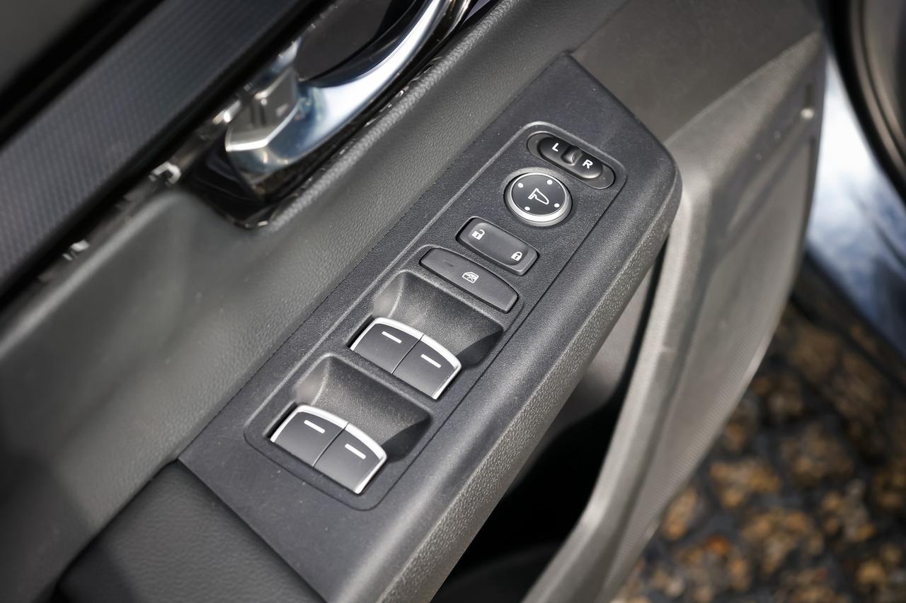2024 Honda CR-V Hybrid Touring 4dr All-Wheel Drive Photo