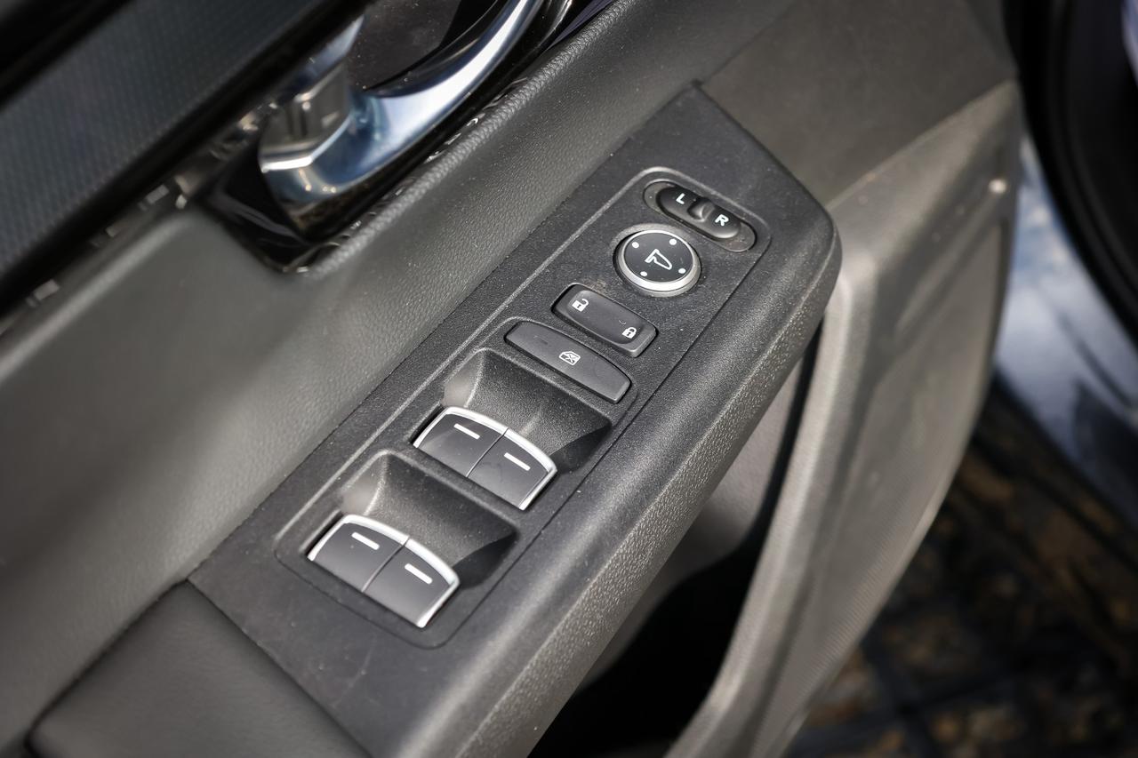 2024 Honda CR-V Hybrid Touring 4dr All-Wheel Drive Photo