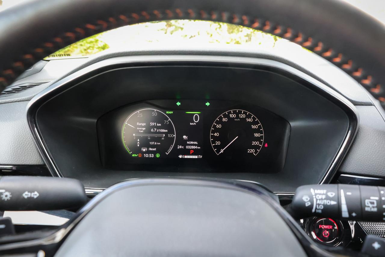 2024 Honda CR-V Hybrid Touring 4dr All-Wheel Drive Photo