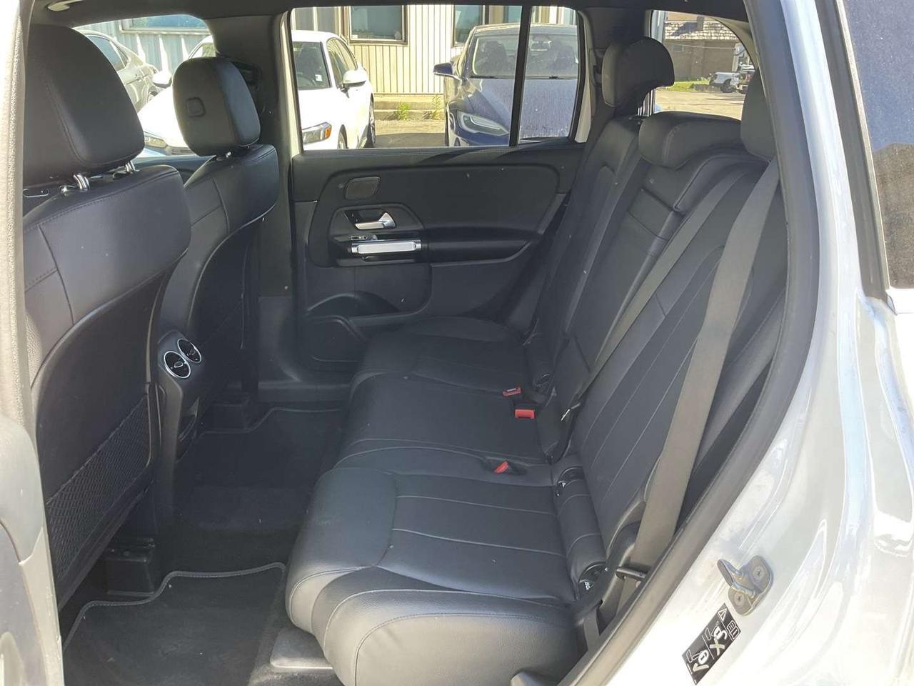 2024 Mercedes-Benz GLB GLB 250 4MATIC - EXCLUSIVE TRIM! NAV! LTHR! BSM! PANO/DUAL ROOF! Photo