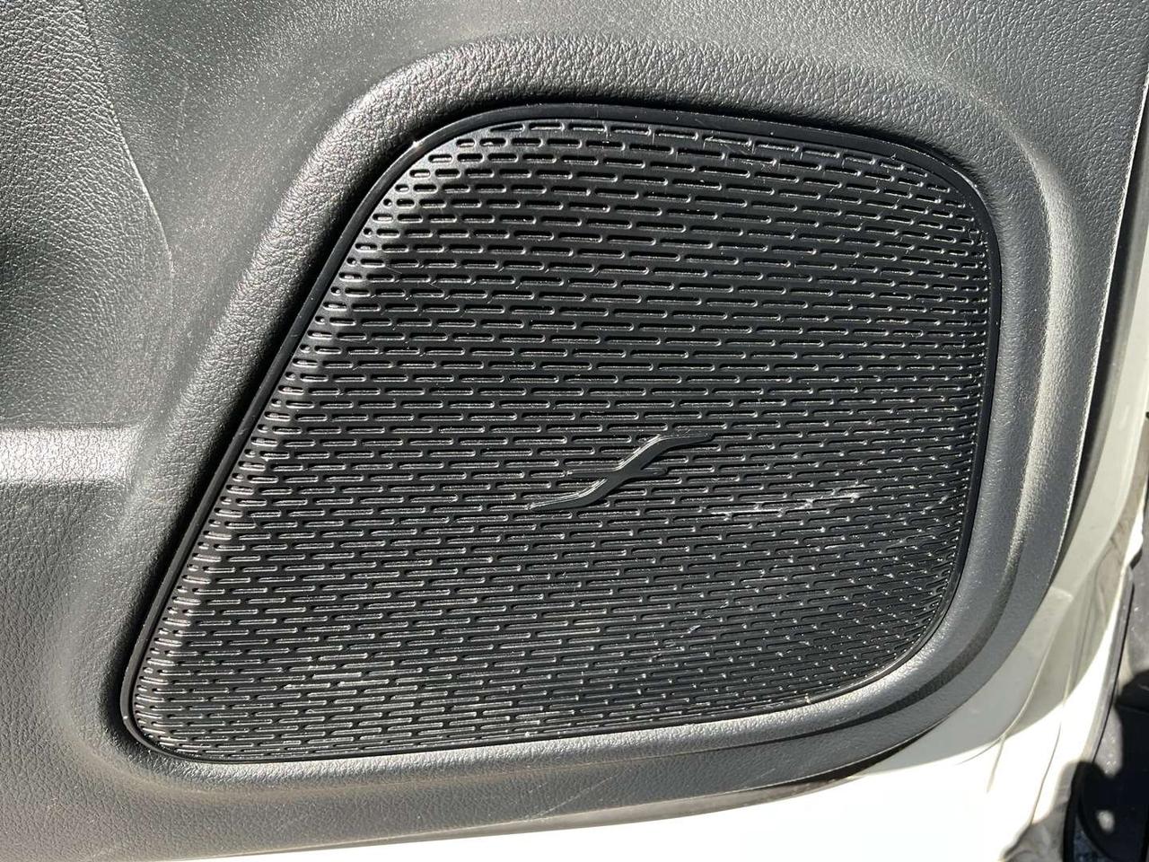 2024 Mercedes-Benz GLB GLB 250 4MATIC - EXCLUSIVE TRIM! NAV! LTHR! BSM! PANO/DUAL ROOF! Photo