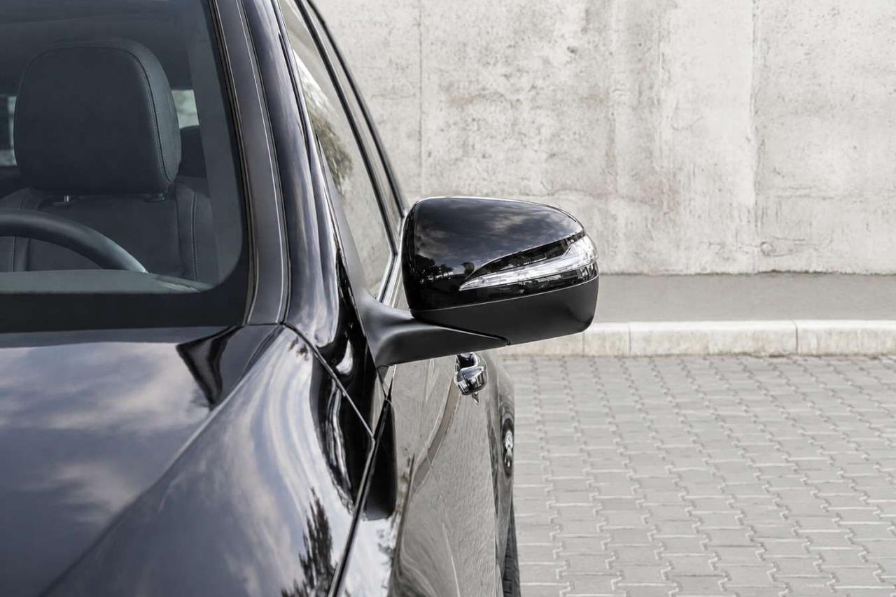2025 Mercedes-Benz GLE Sport  Gps SiriusXM Moonroof SideSteps ReverseCame Photo