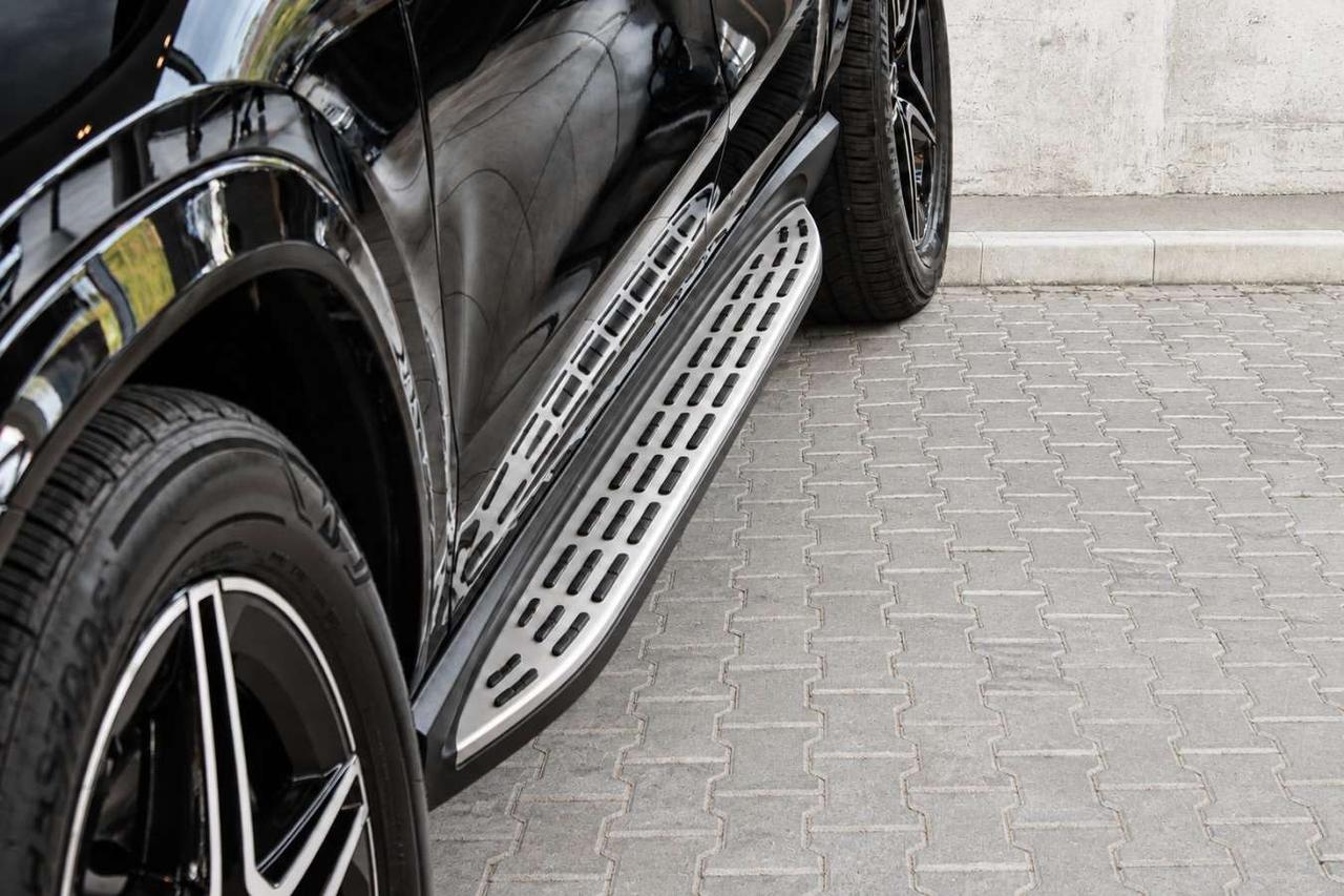 2025 Mercedes-Benz GLE Sport  Gps SiriusXM Moonroof SideSteps ReverseCame Photo