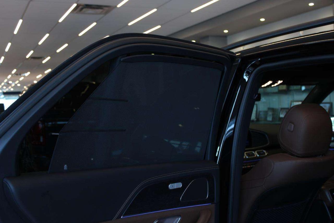 2025 Mercedes-Benz GLE Sport  Gps SiriusXM Moonroof SideSteps ReverseCame Photo