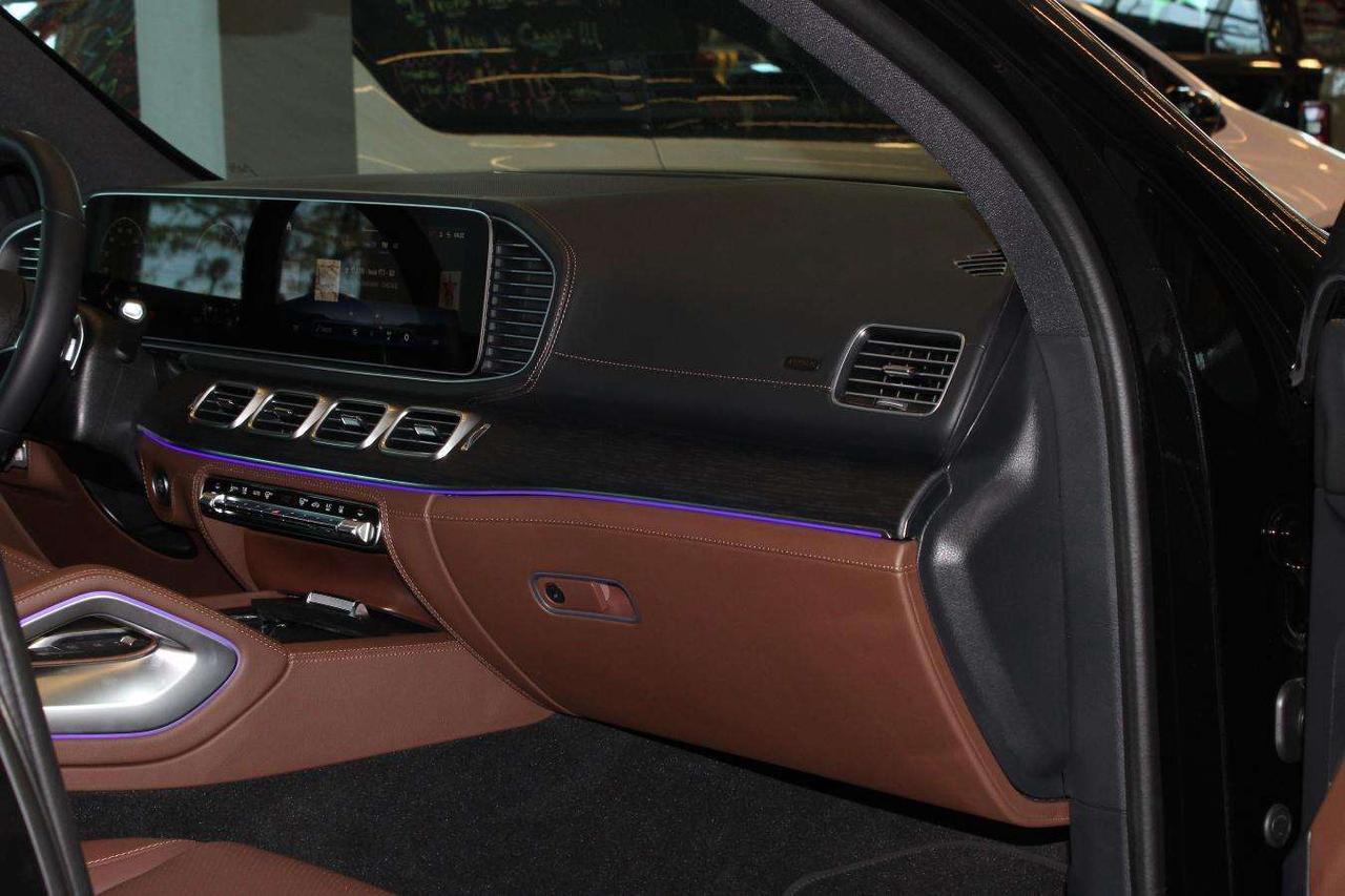 2025 Mercedes-Benz GLE Sport  Gps SiriusXM Moonroof SideSteps ReverseCame Photo