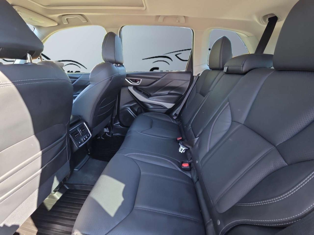 2024 Subaru Forester LIMITED EDITION  AWD * NO ACCIDENTS / 1 OWNER / PANO / LEATHER Photo
