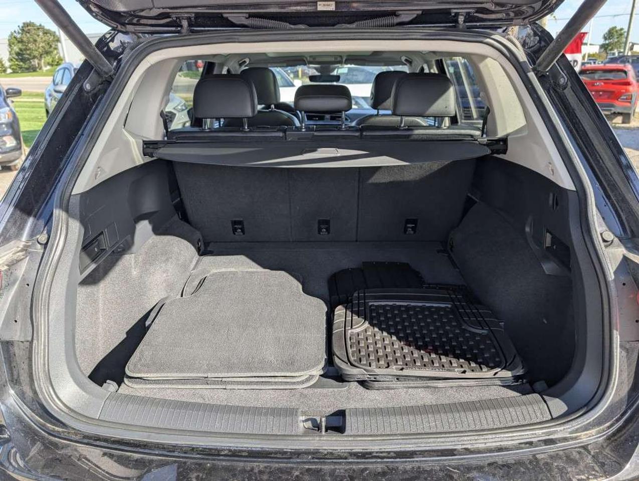 2020 Volkswagen Tiguan HIGHLINE  NAV   PANO ROOF   LEATHER   CAMERA Photo