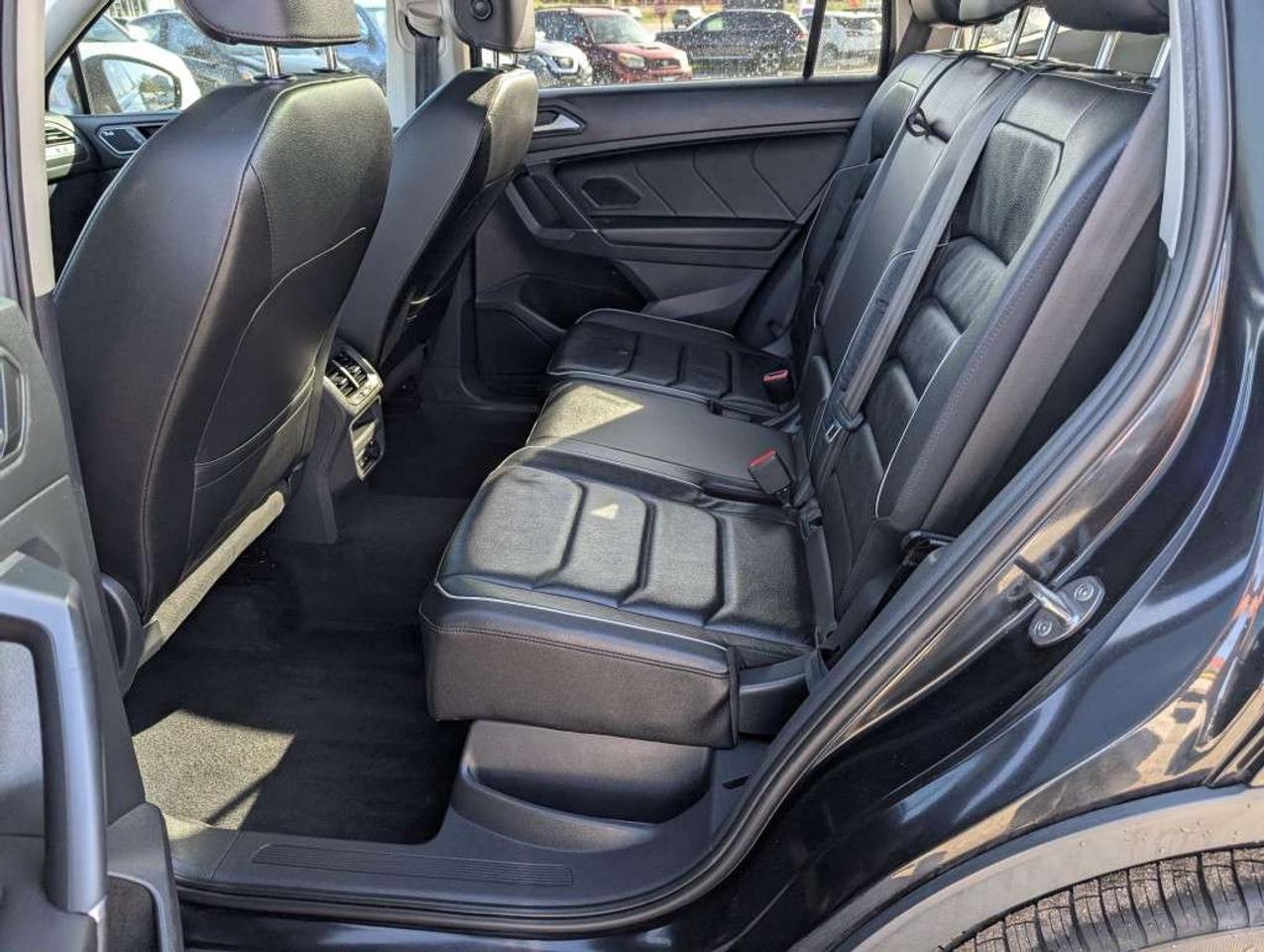 2020 Volkswagen Tiguan HIGHLINE  NAV   PANO ROOF   LEATHER   CAMERA Photo