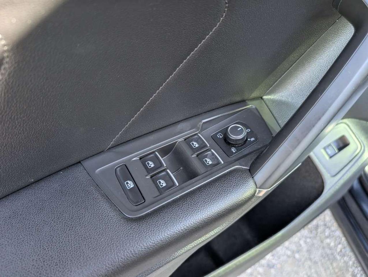 2020 Volkswagen Tiguan HIGHLINE  NAV   PANO ROOF   LEATHER   CAMERA Photo