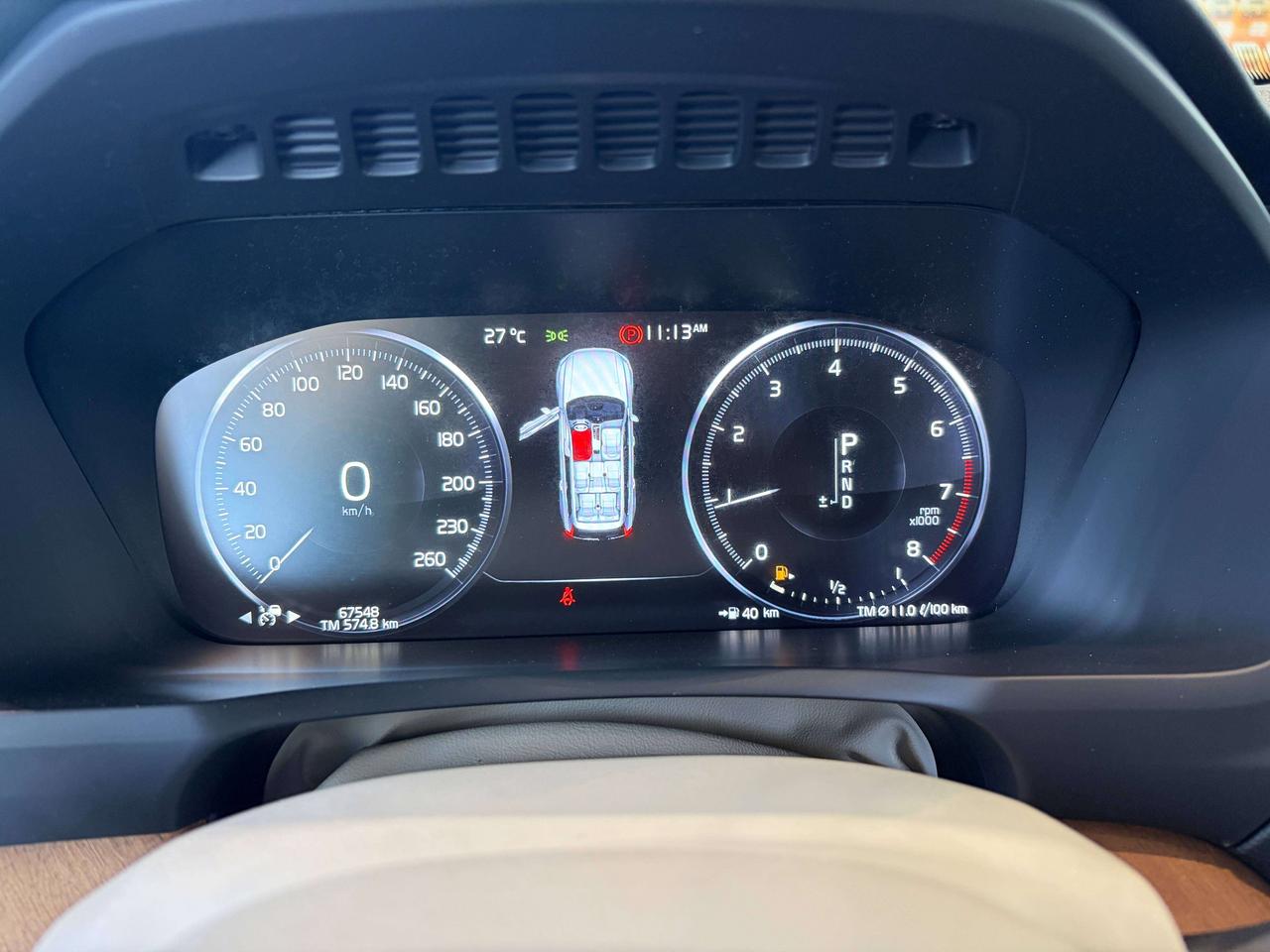 2022 Volvo XC90 XC90 MOMENTUM Photo