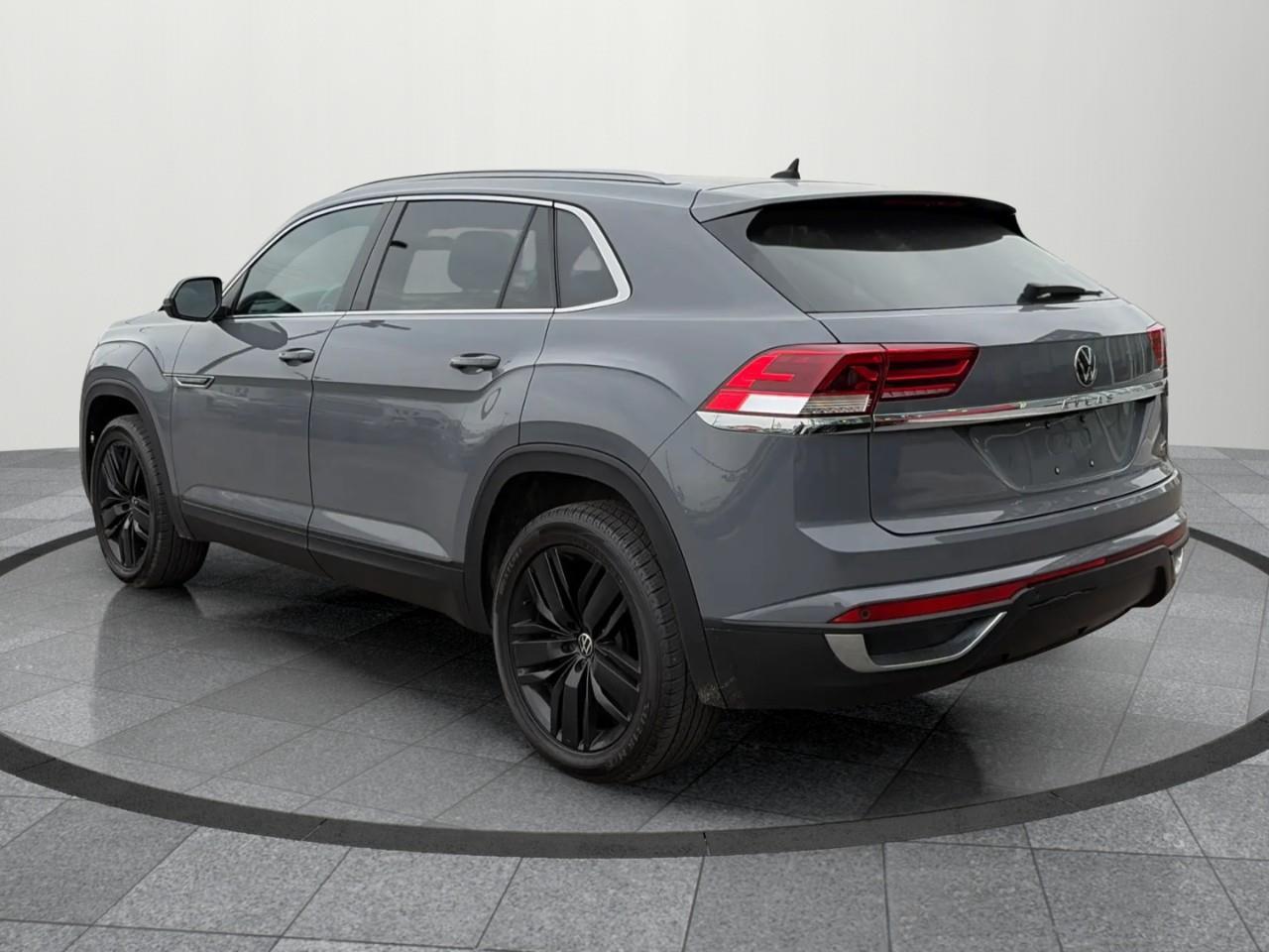 2020 Volkswagen Atlas Cross Sport 2.0 TSI Comfortline 4dr All-Wheel Drive 4MOTION Photo3