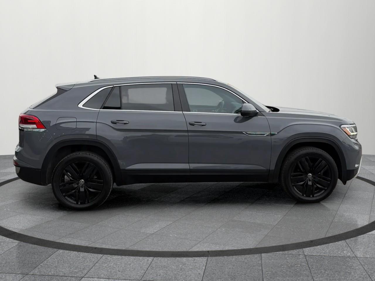 2020 Volkswagen Atlas Cross Sport 2.0 TSI Comfortline 4dr All-Wheel Drive 4MOTION Photo