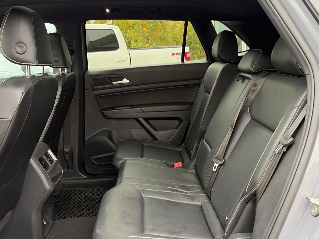 2020 Volkswagen Atlas Cross Sport 2.0 TSI Comfortline 4dr All-Wheel Drive 4MOTION Photo
