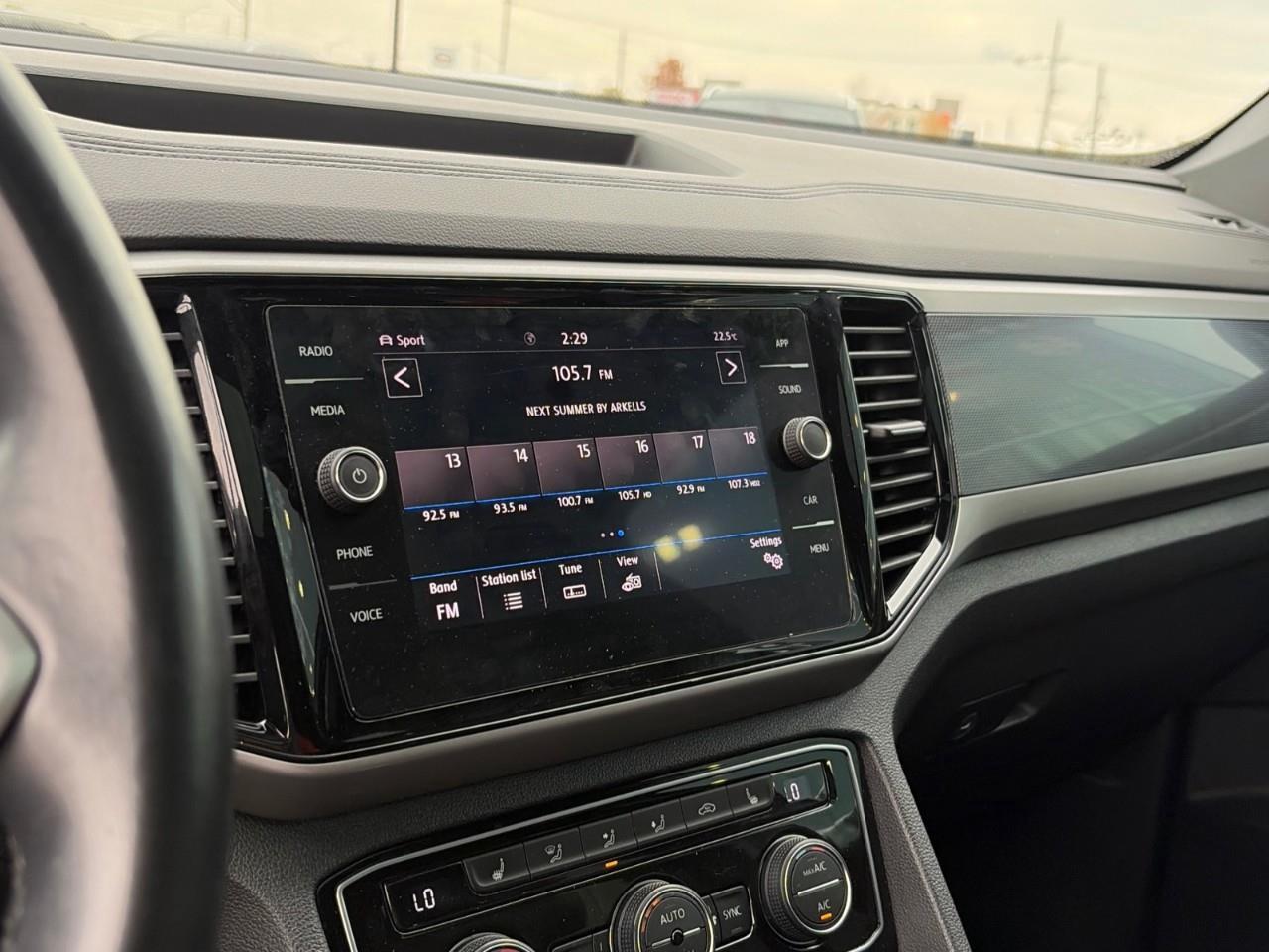 2020 Volkswagen Atlas Cross Sport 2.0 TSI Comfortline 4dr All-Wheel Drive 4MOTION Photo