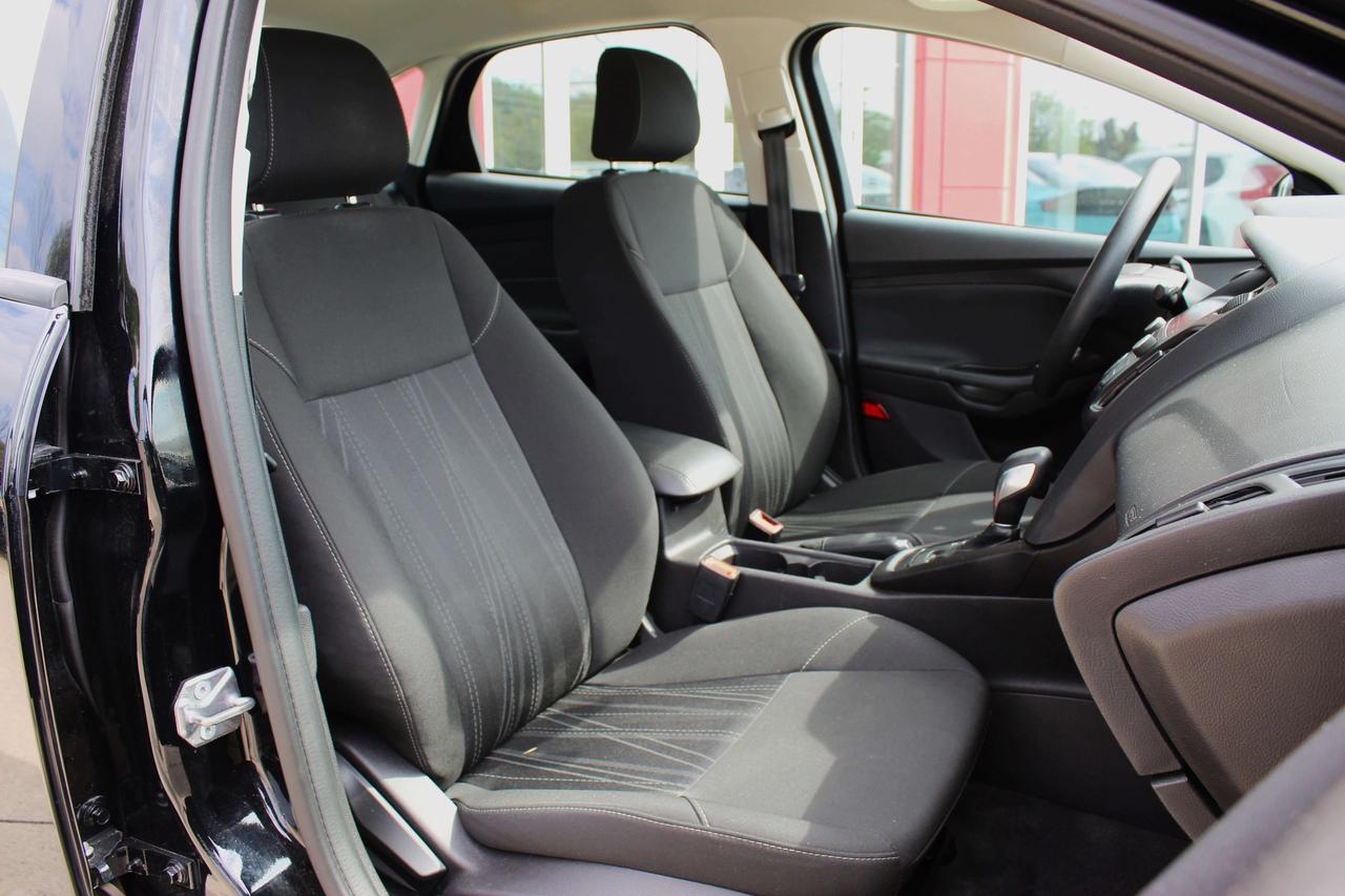 2018 Ford Focus SE Photo