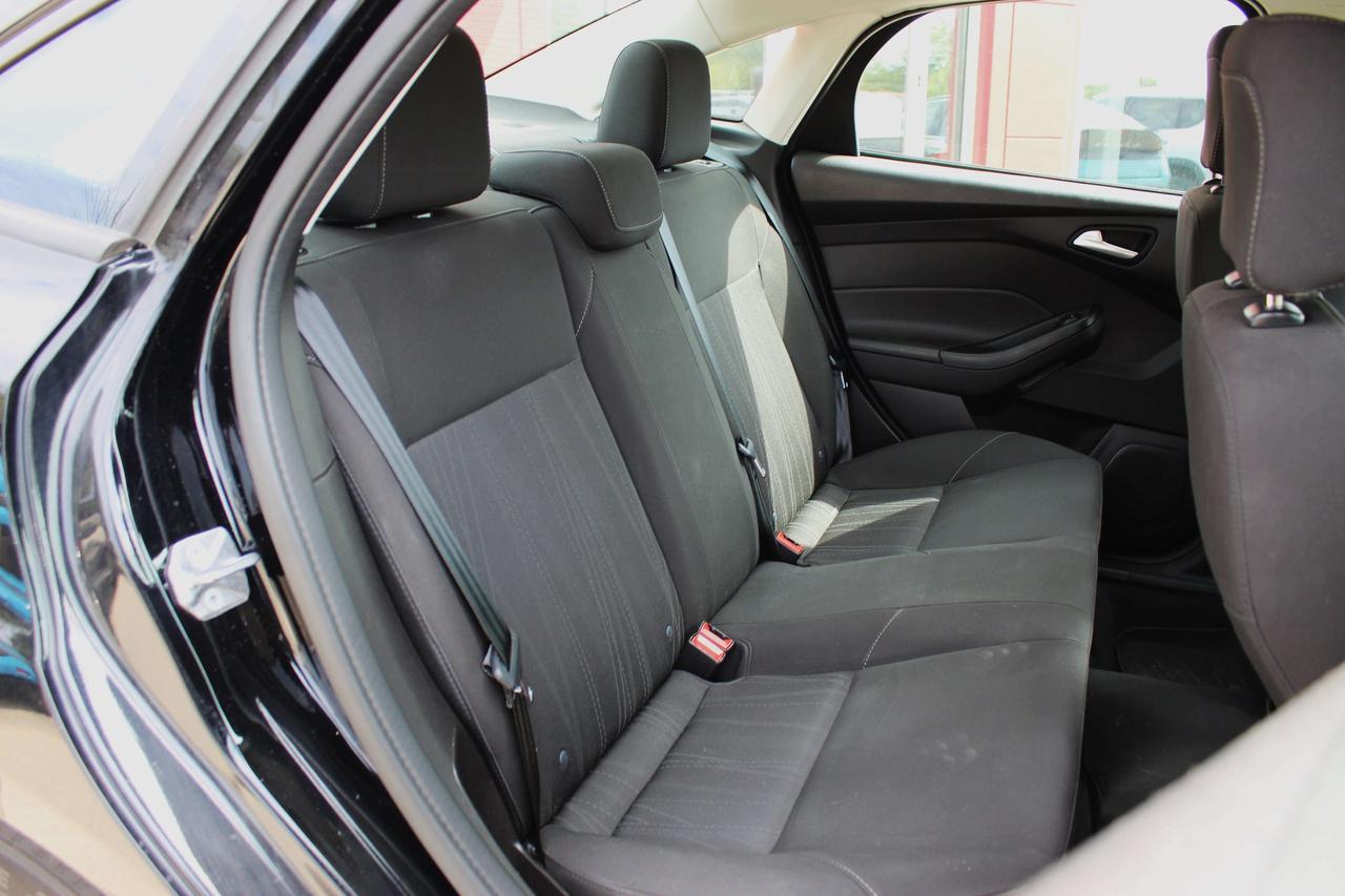 2018 Ford Focus SE Photo