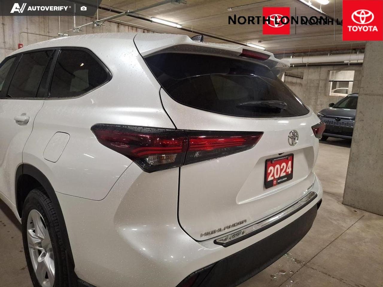 2024 Toyota Highlander LE 4dr All-wheel Drive Photo