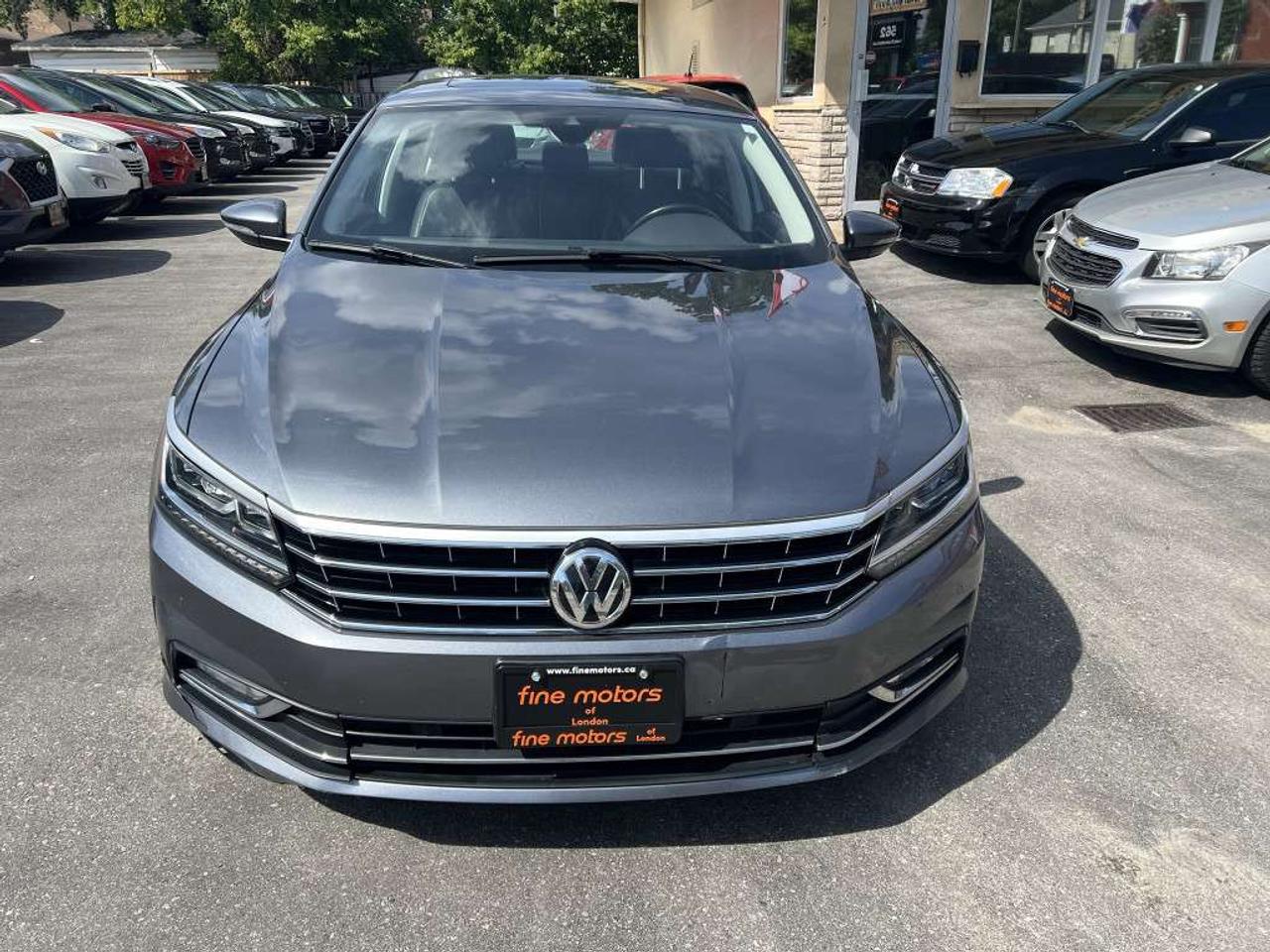2017 Volkswagen Passat Confortline 1.8T 4dr Sedan Automatic Photo2