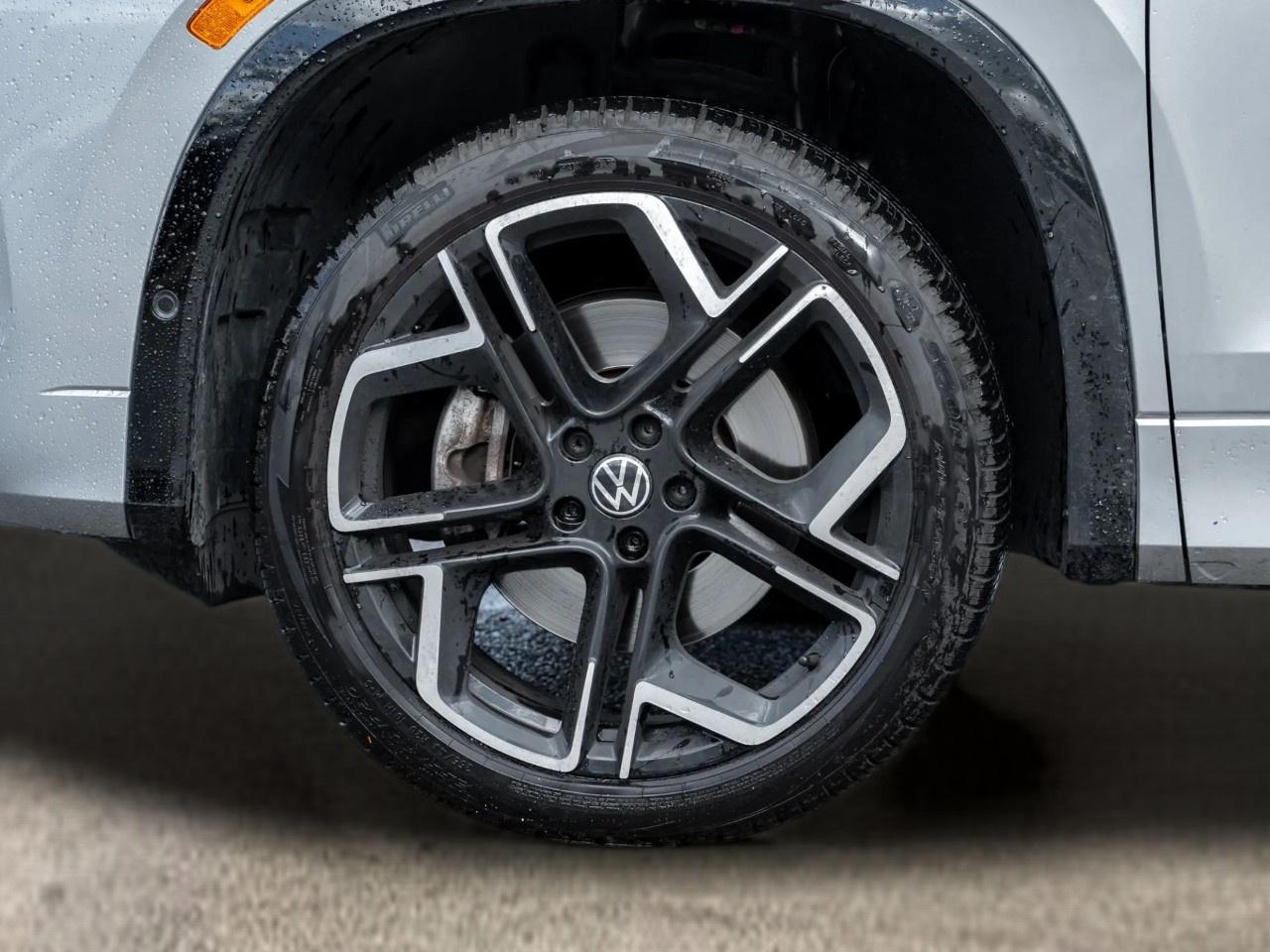 2026 Volkswagen Tiguan Highline Turbo R-Line 4MOTION Photo