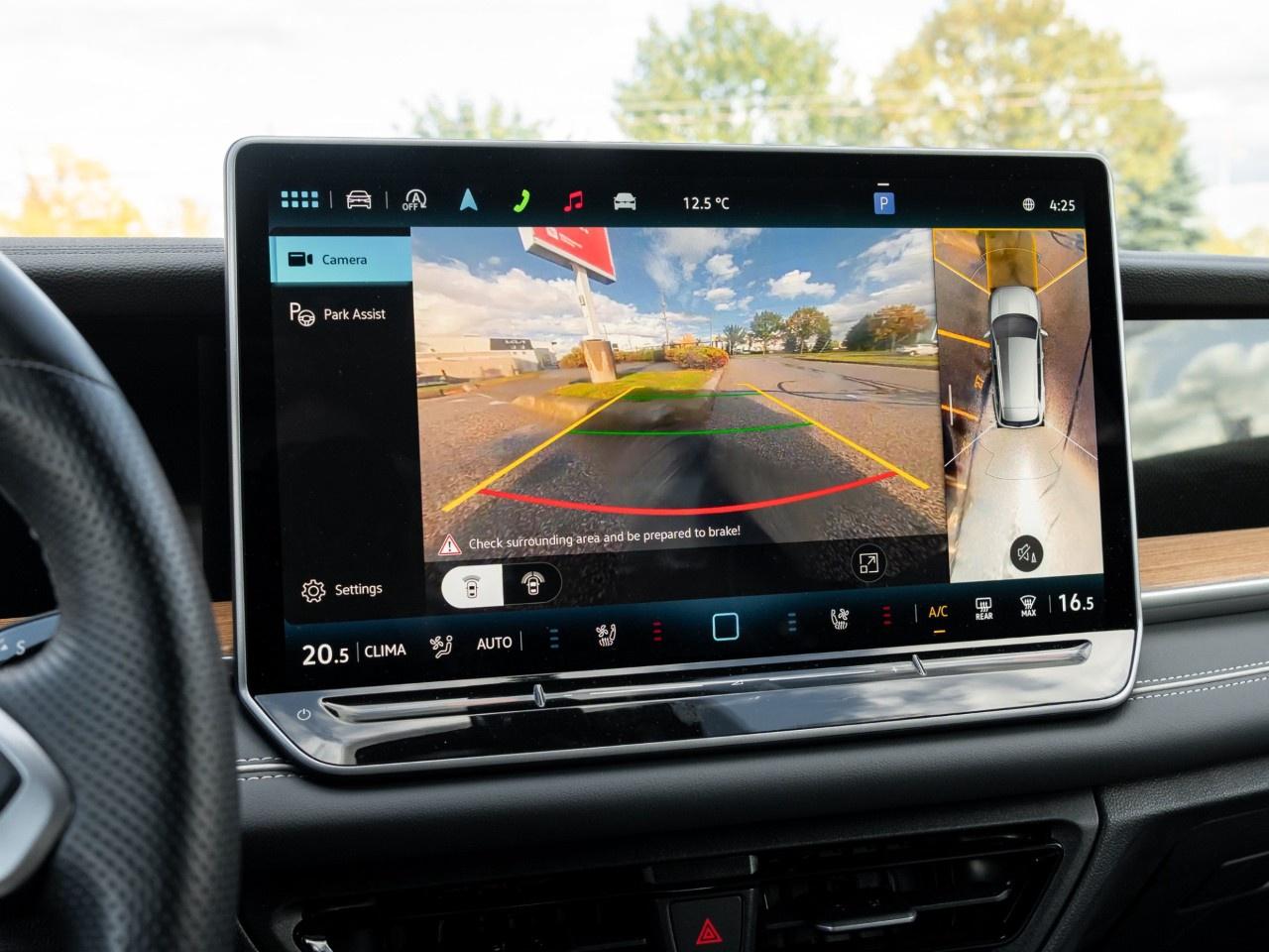 2026 Volkswagen Tiguan Highline Turbo R-Line 4MOTION Photo