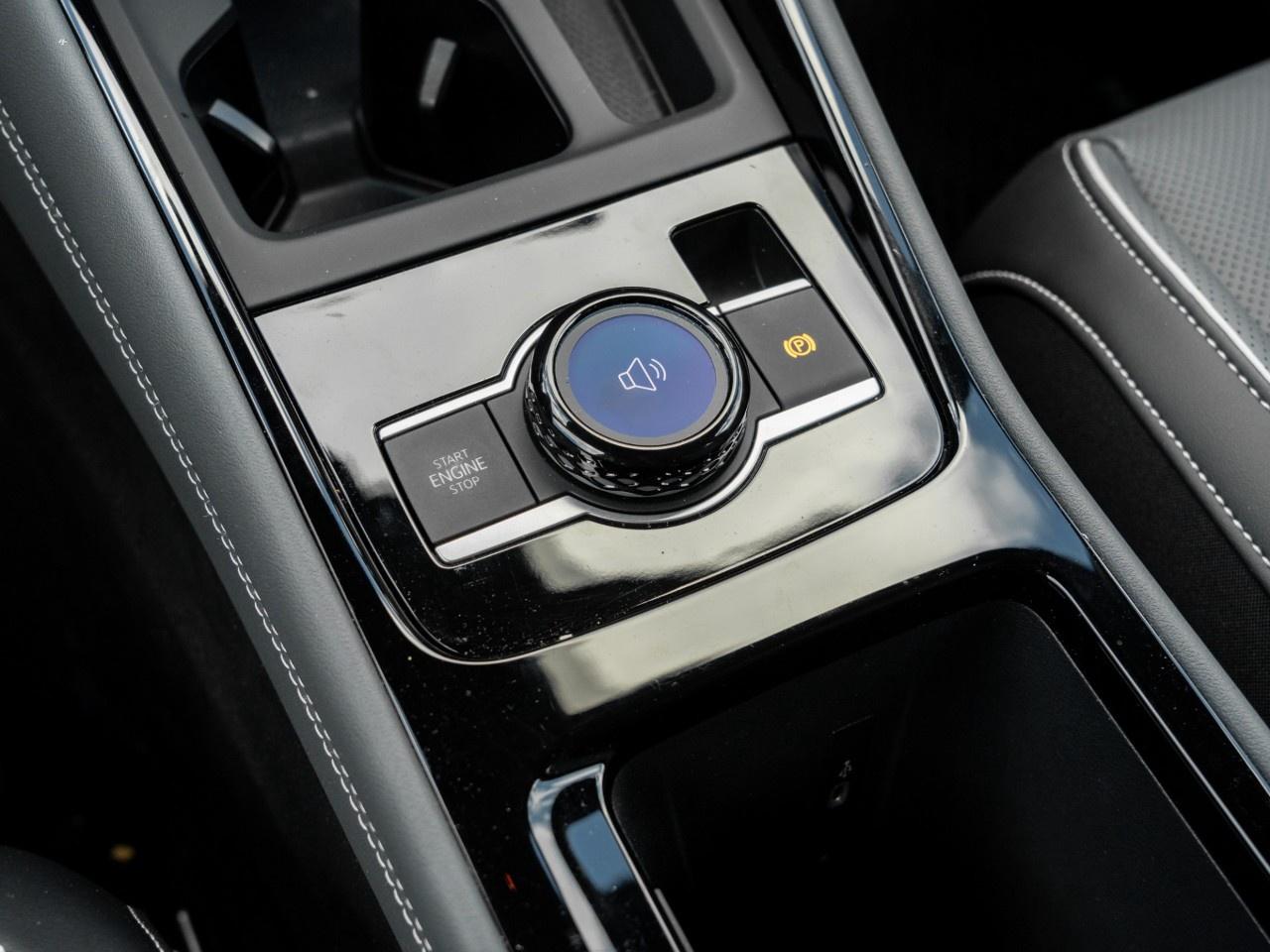 2026 Volkswagen Tiguan Highline Turbo R-Line 4MOTION Photo