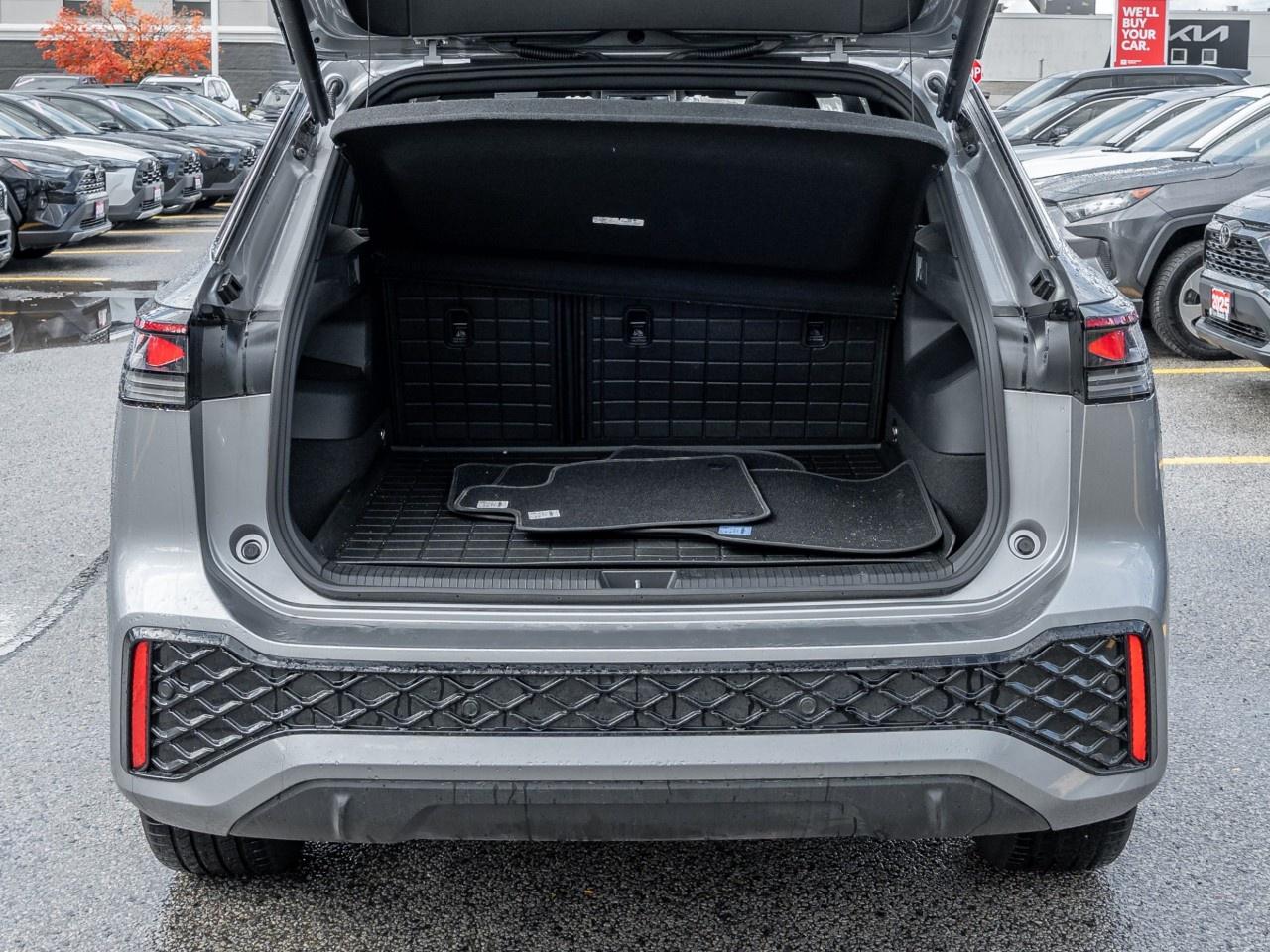 2026 Volkswagen Tiguan Highline Turbo R-Line 4MOTION Photo