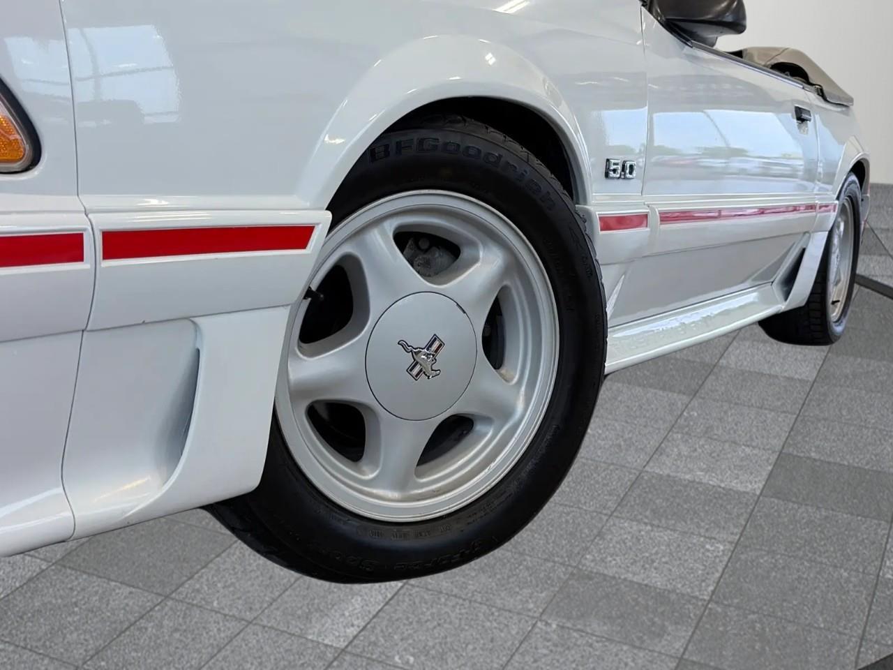 1988 Ford Mustang  Photo5