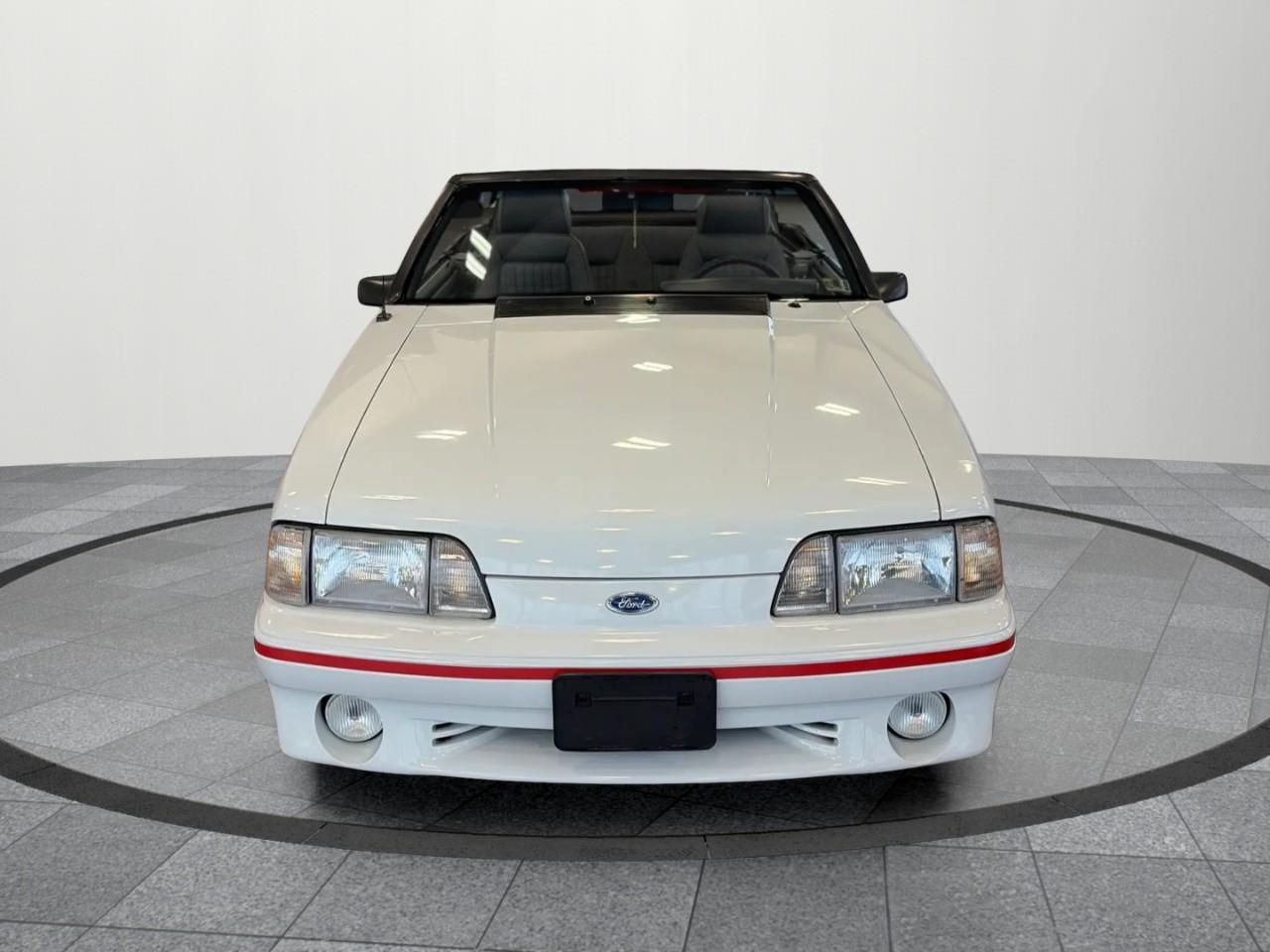 1988 Ford Mustang  Photo