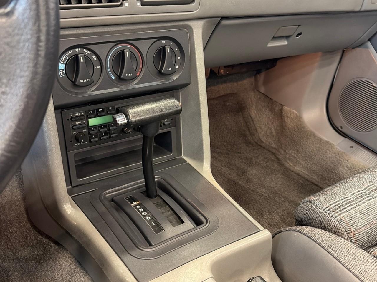 1988 Ford Mustang  Photo