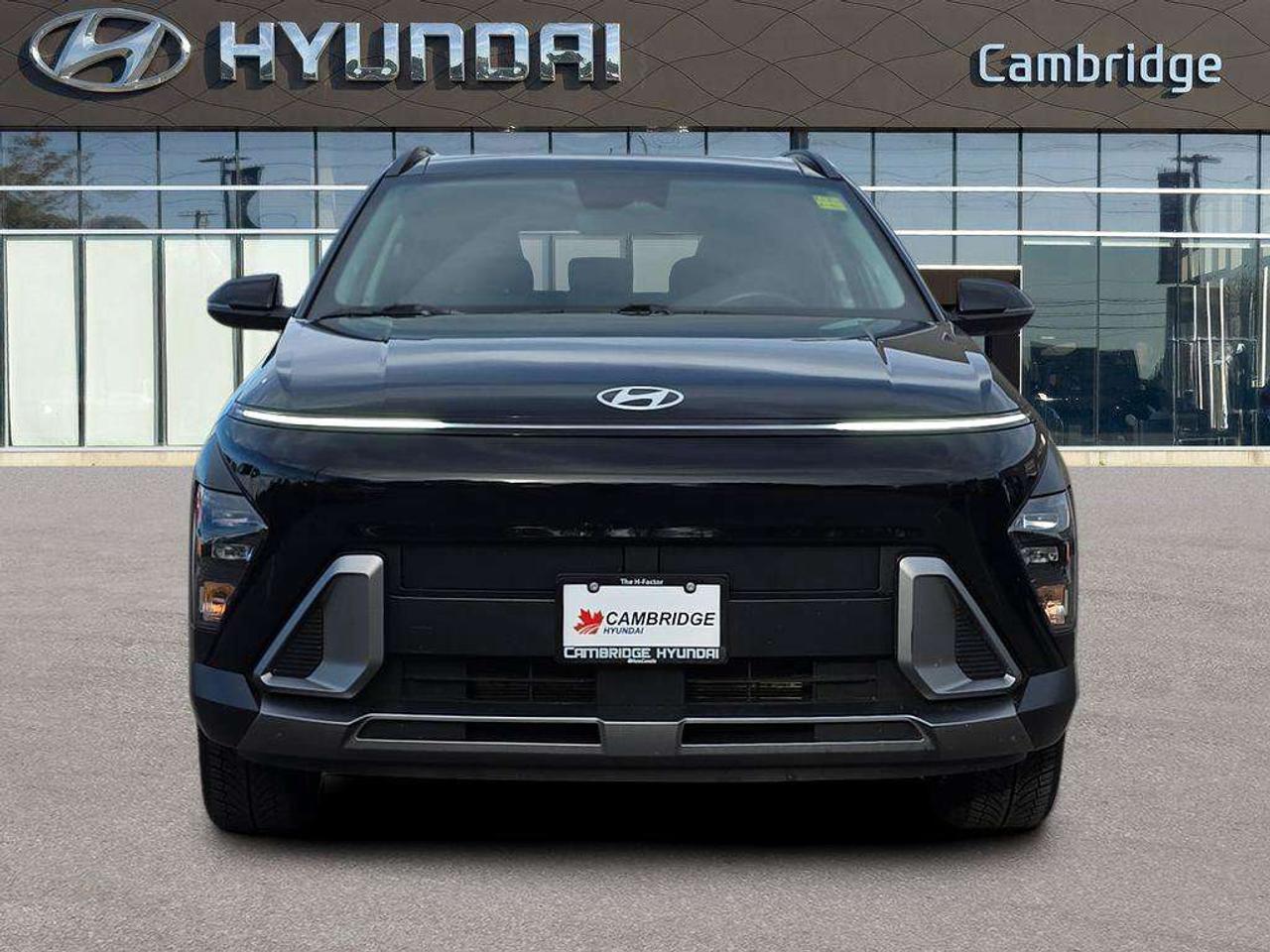 2025 Hyundai KONA Preferred Trend   NO ACCIDENTS LTHR S.ROOF 8.1L/100KM Photo
