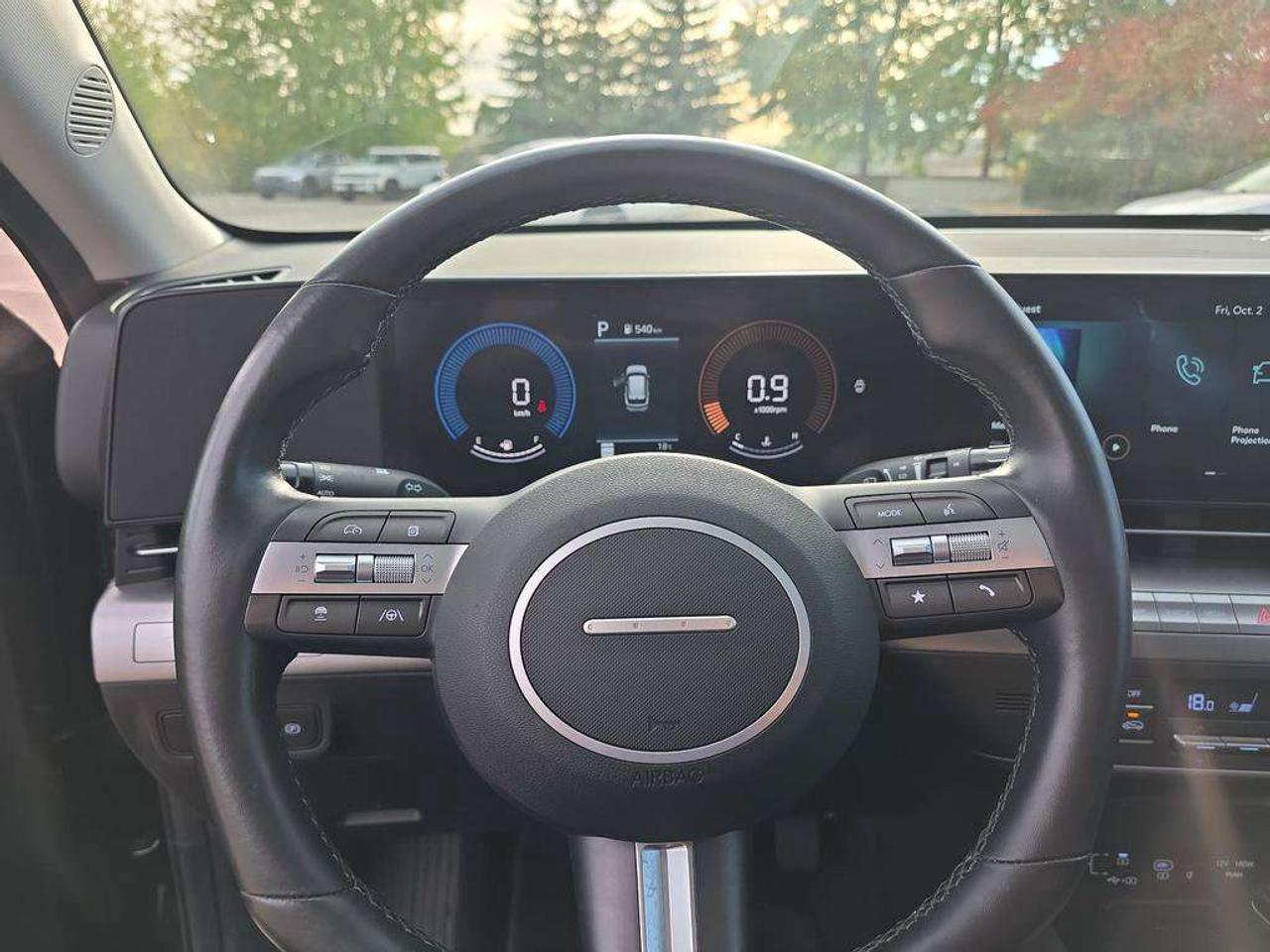 2025 Hyundai KONA Preferred Trend   NO ACCIDENTS LTHR S.ROOF 8.1L/100KM Photo