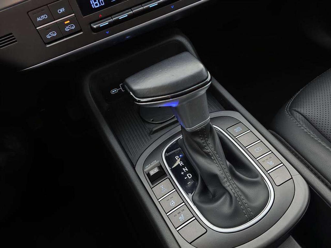2025 Hyundai KONA Preferred Trend   NO ACCIDENTS LTHR S.ROOF 8.1L/100KM Photo