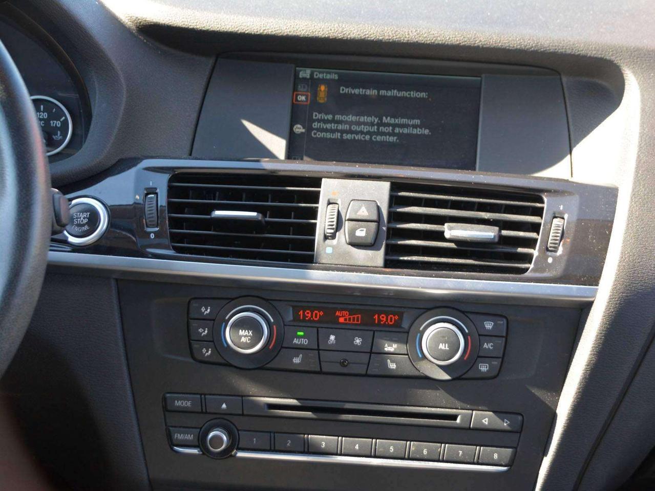 2013 BMW X3 xDrive28i Photo