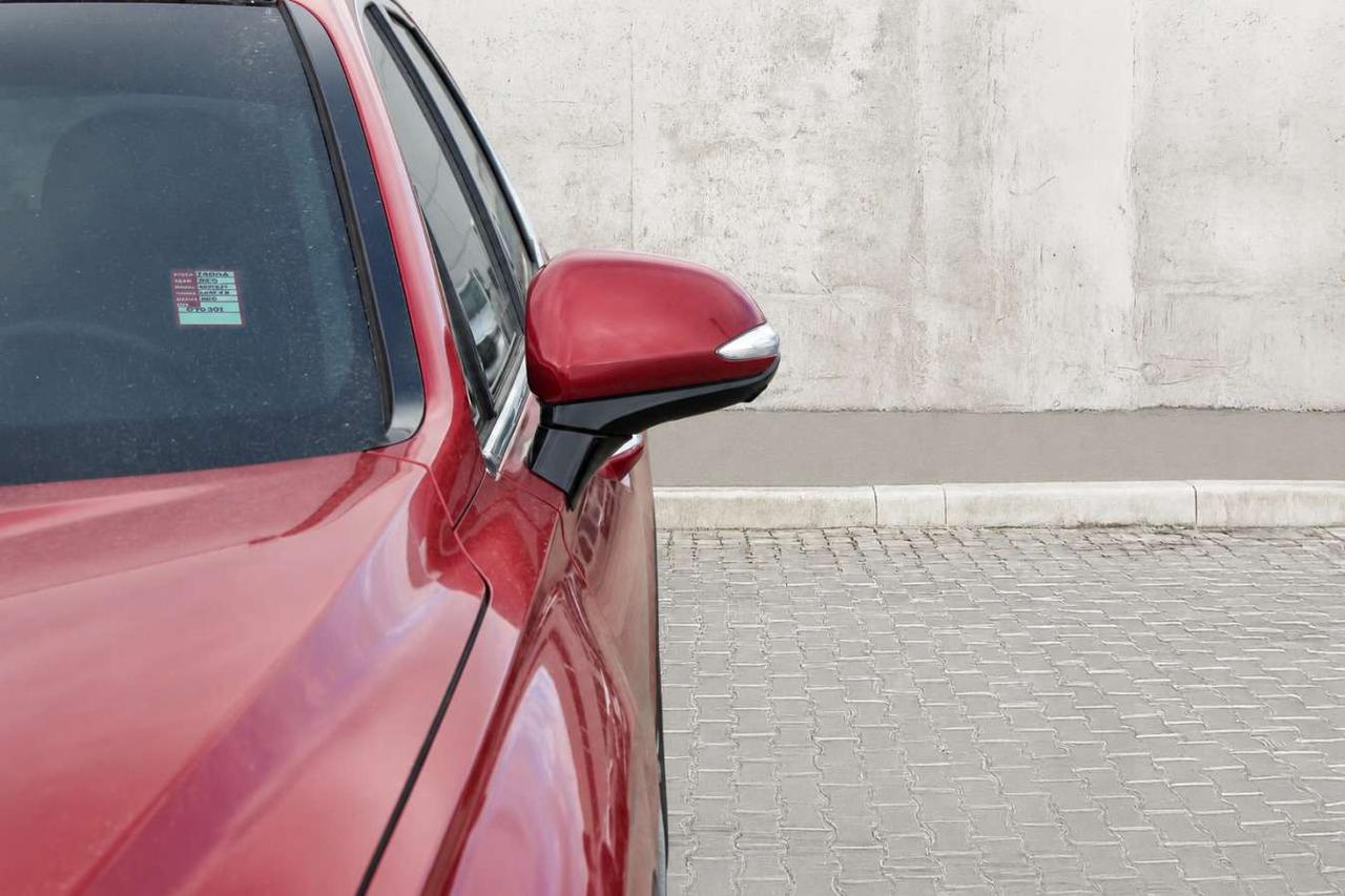 2019 Hyundai Santa Fe Plus  SiriusXM Moonroof ReverseCamera HtdSeats Dri Photo