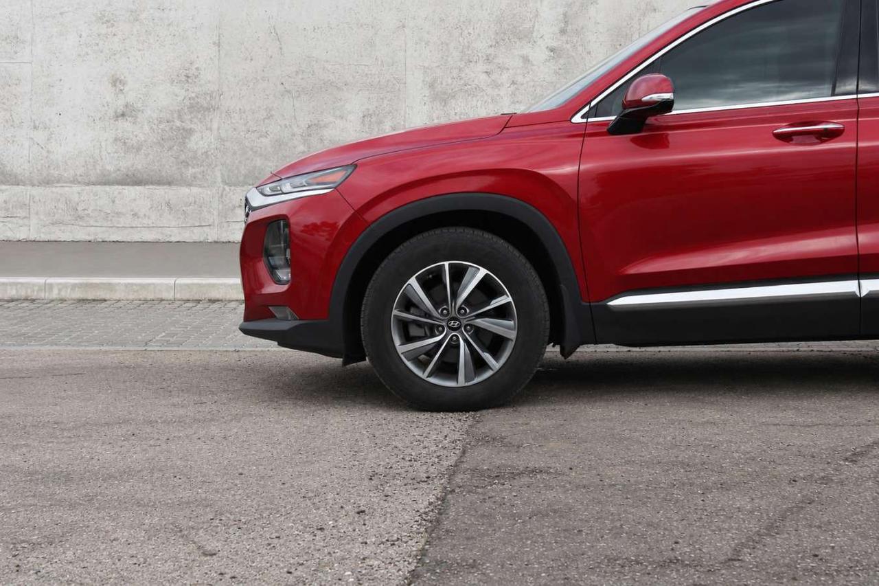 2019 Hyundai Santa Fe Plus  SiriusXM Moonroof ReverseCamera HtdSeats Dri Photo