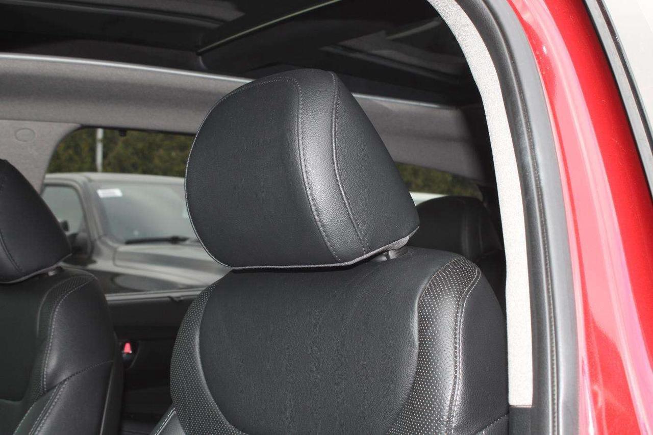 2019 Hyundai Santa Fe Plus  SiriusXM Moonroof ReverseCamera HtdSeats Dri Photo