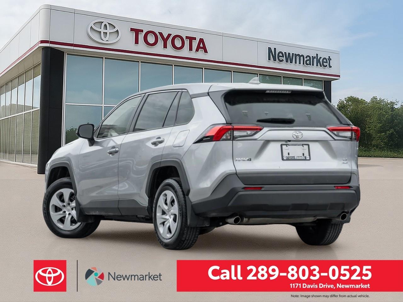 2025 Toyota RAV4 LE AWD Photo4