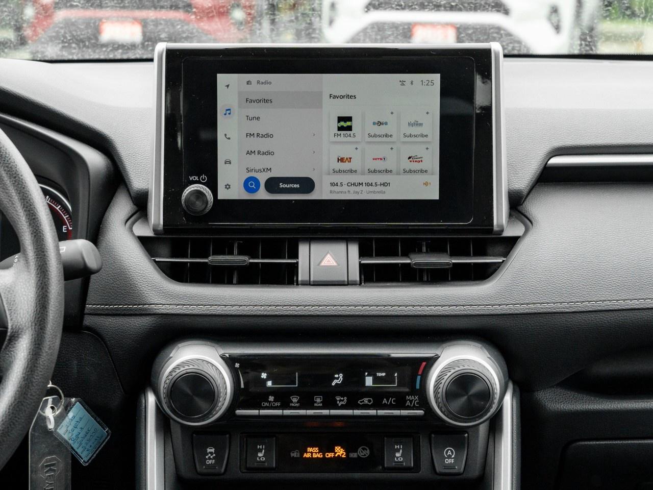 2025 Toyota RAV4 LE AWD Photo