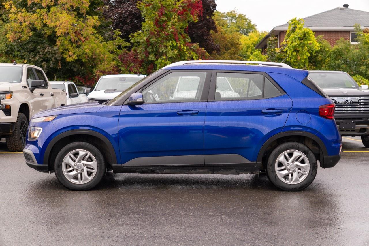 2025 Hyundai Venue Preferred IVT Photo