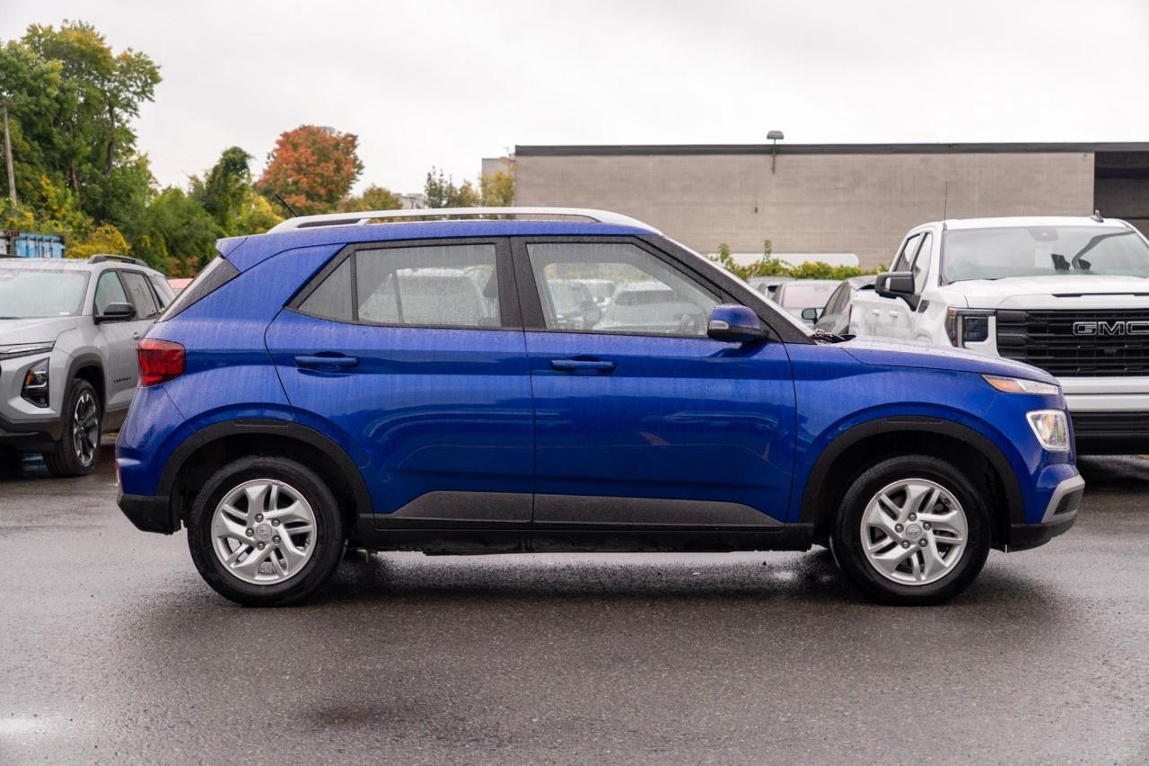 2025 Hyundai Venue Preferred IVT Photo