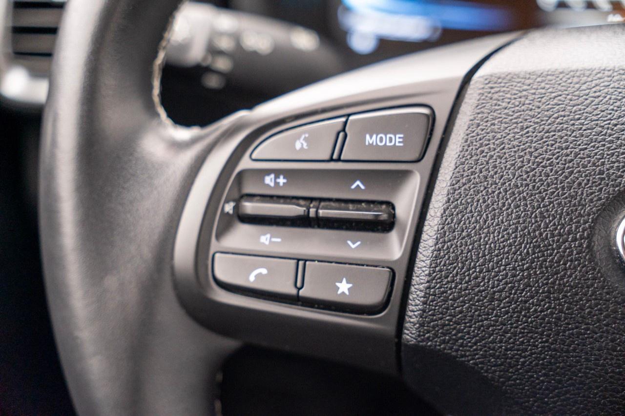 2025 Hyundai Venue Preferred IVT Photo