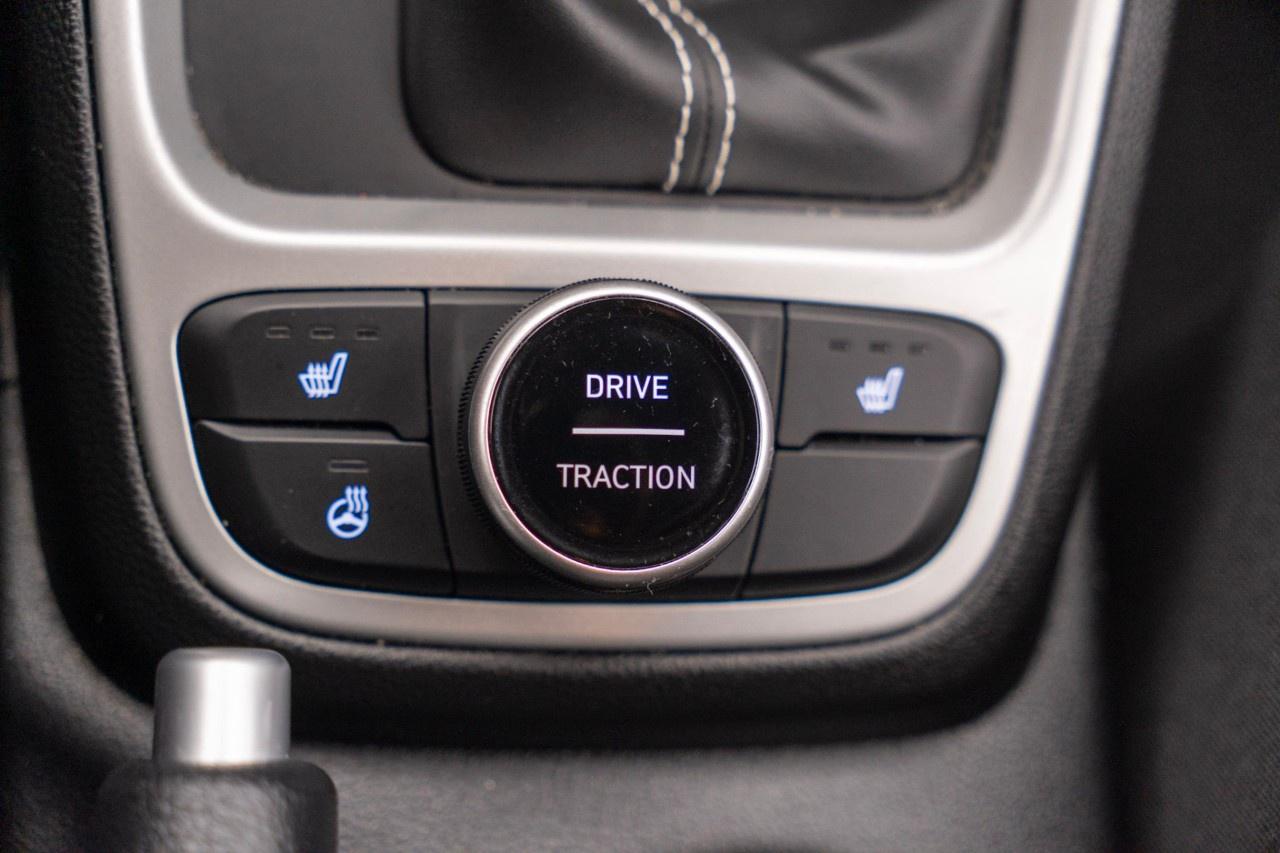 2025 Hyundai Venue Preferred IVT Photo