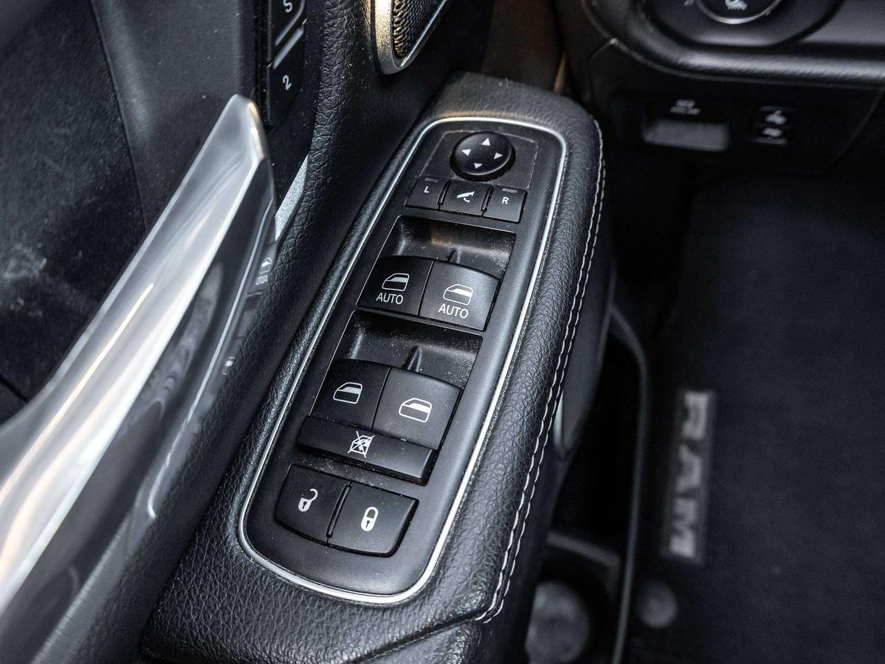 2019 RAM 1500 Laramie Photo