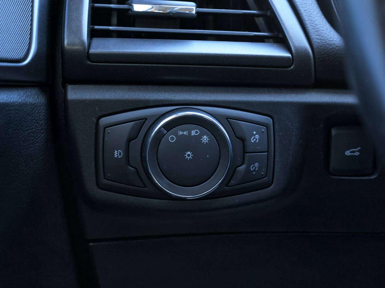 2017 Ford Fusion Titanium   Leather   Navigation   Pwr Seats Photo