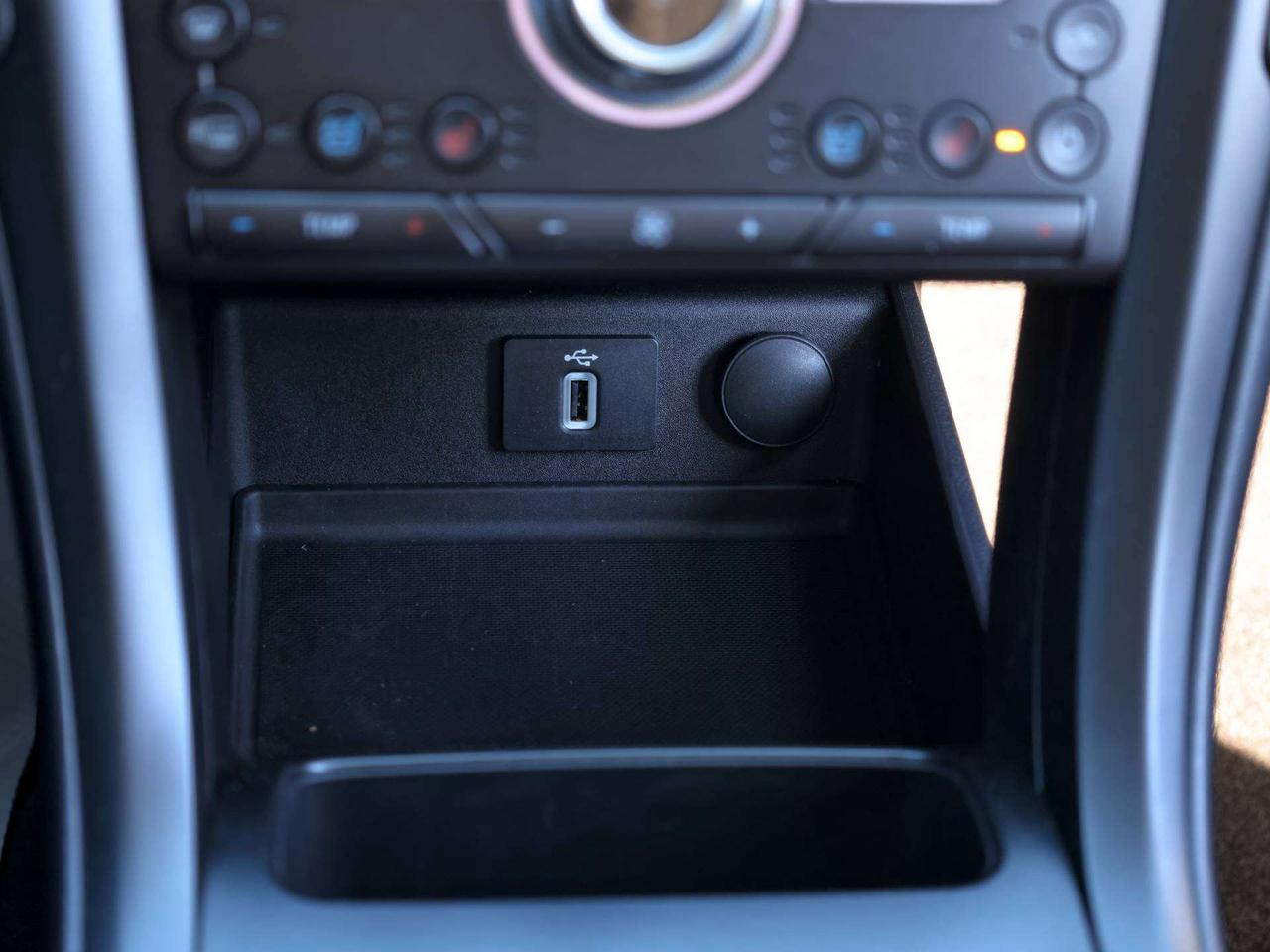 2017 Ford Fusion Titanium   Leather   Navigation   Pwr Seats Photo
