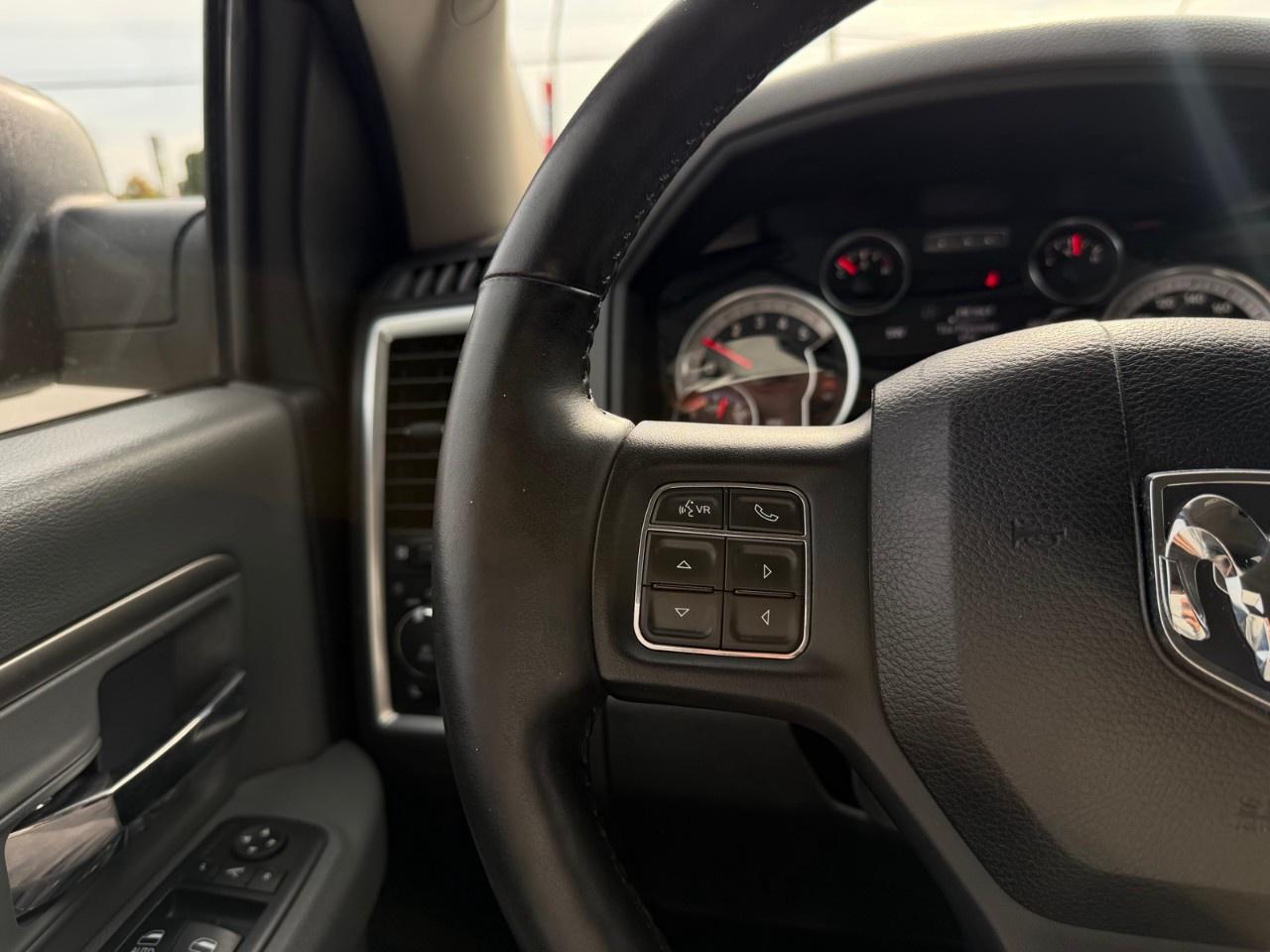 2018 RAM 1500 SLT 4x4 Crew Cab 5'7" Box Photo