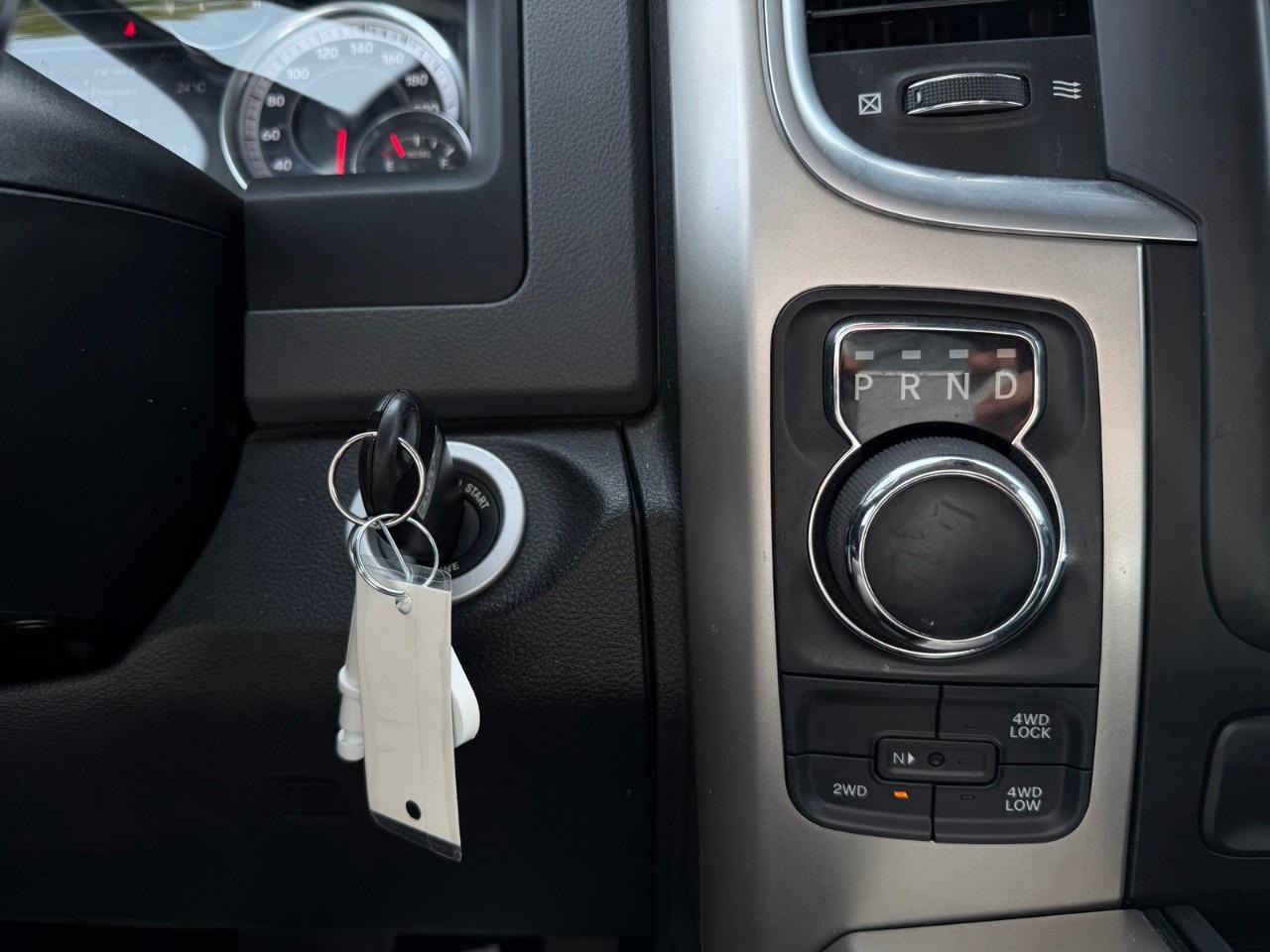 2018 RAM 1500 SLT 4x4 Crew Cab 5'7" Box Photo